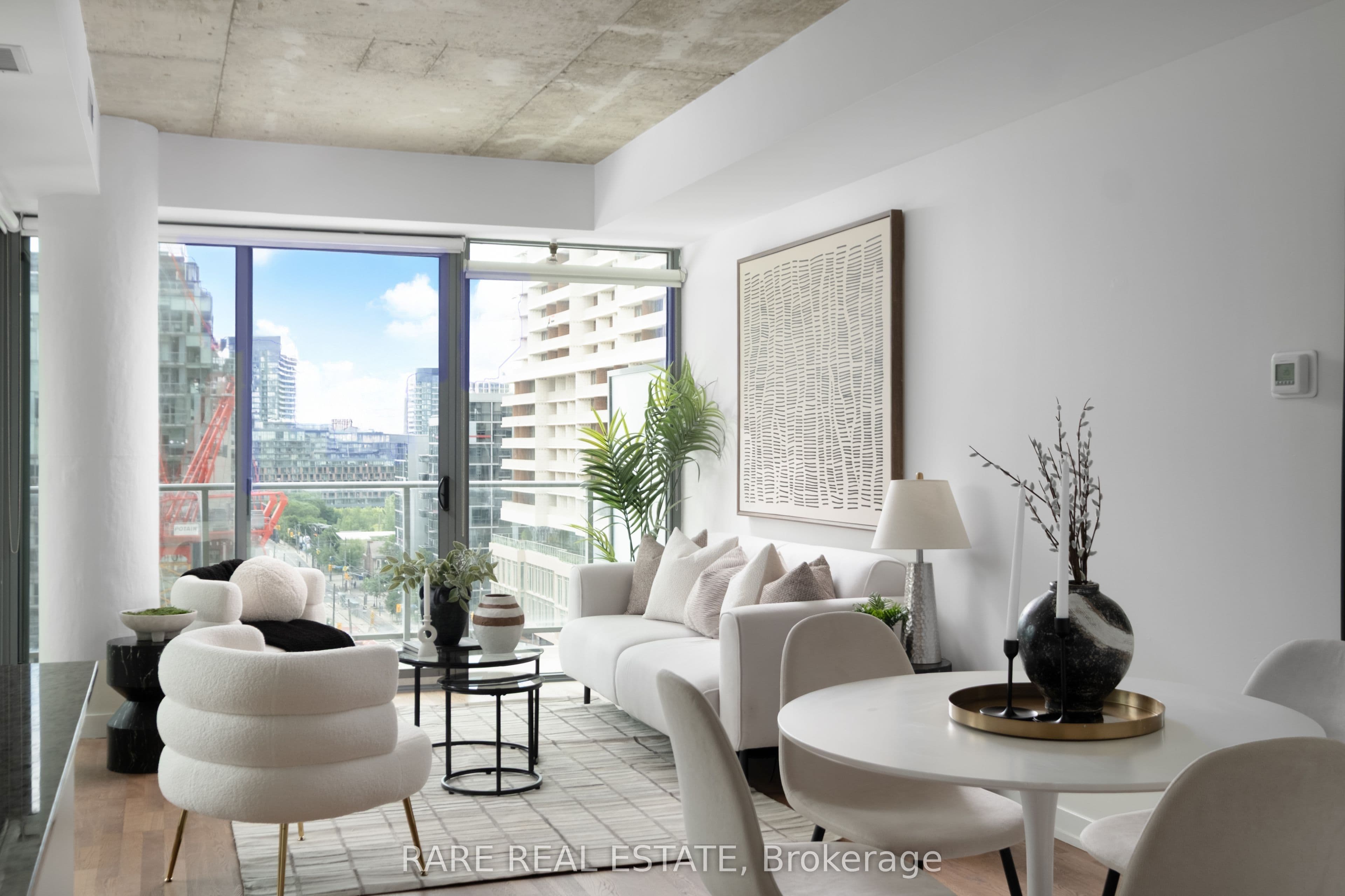 95 Bathurst Street 919, Toronto, ON M5V 0H7