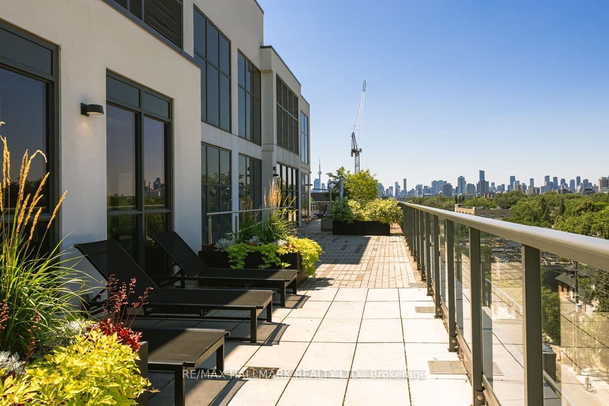 1331 Queen Street E 403, Toronto, ON M4L 0B1
