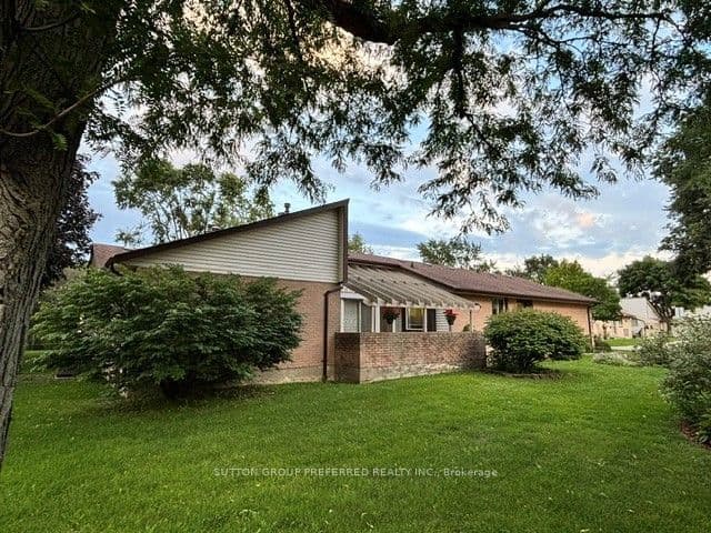 60 Fiddlers Green Road 40, London North, ON N6H 4S7