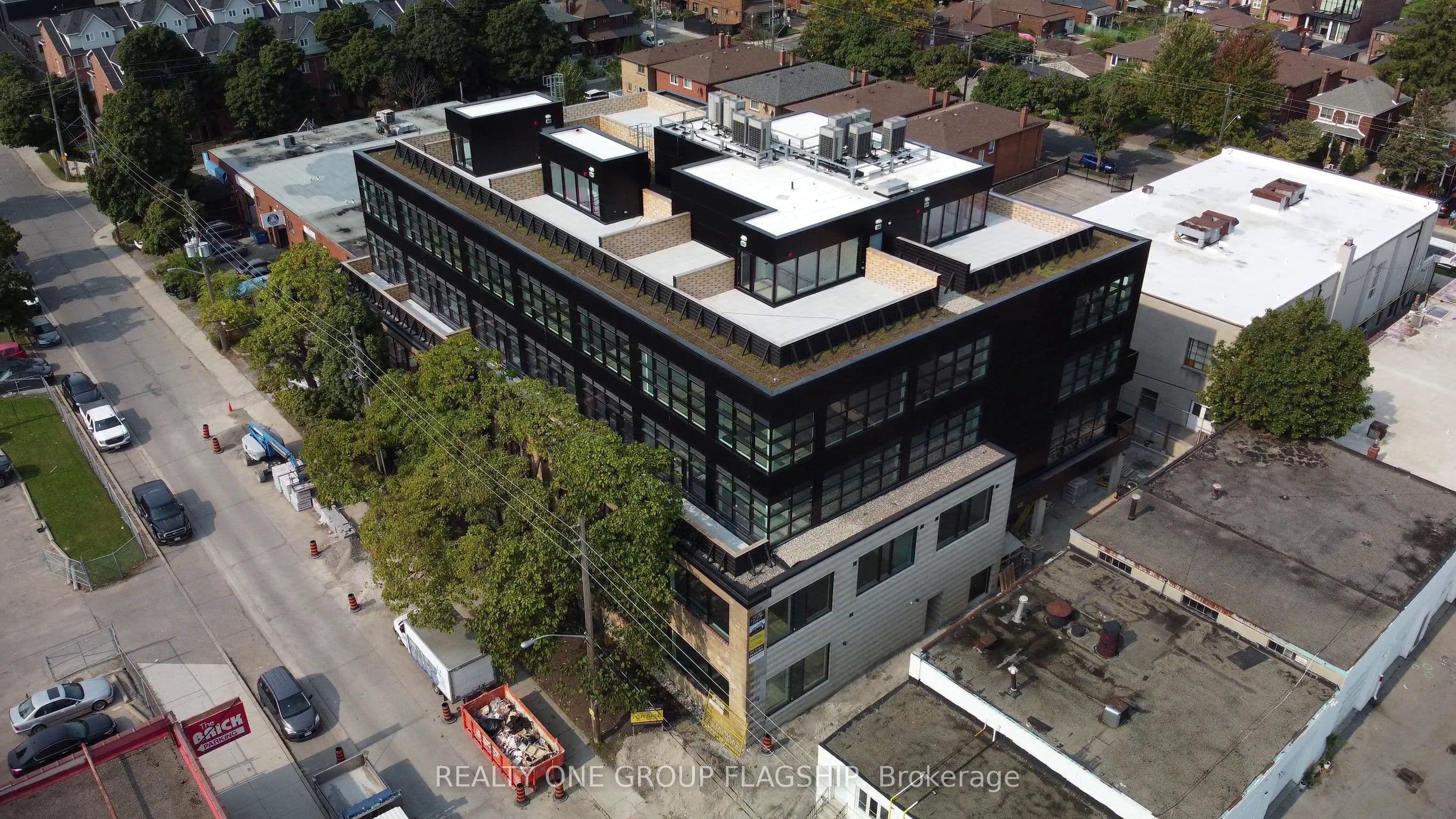 300 Geary Avenue 309, Toronto, ON M6H 2C5