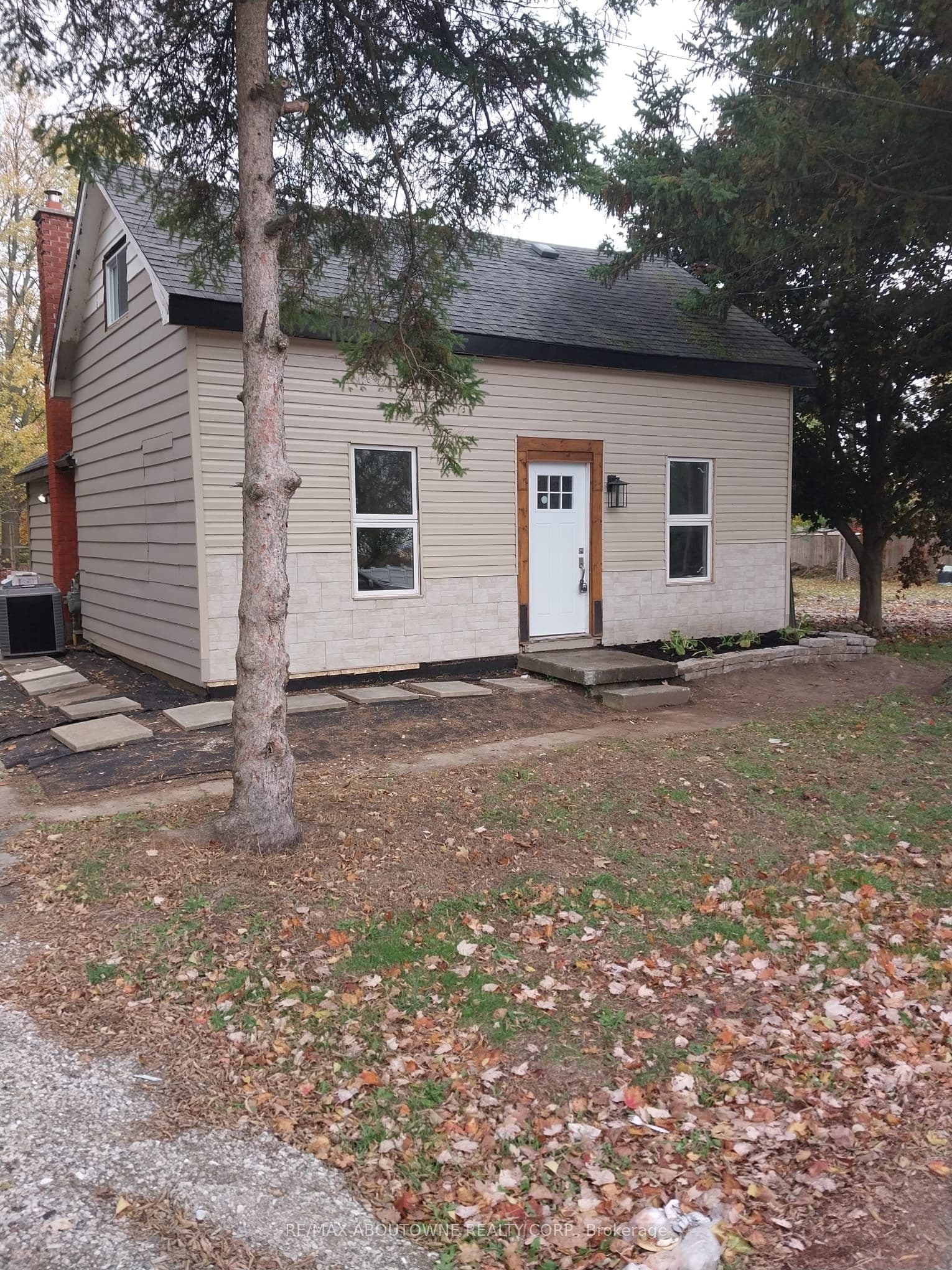1071 SOUTHCOTE Road, Hamilton, ON L9G 3L1
