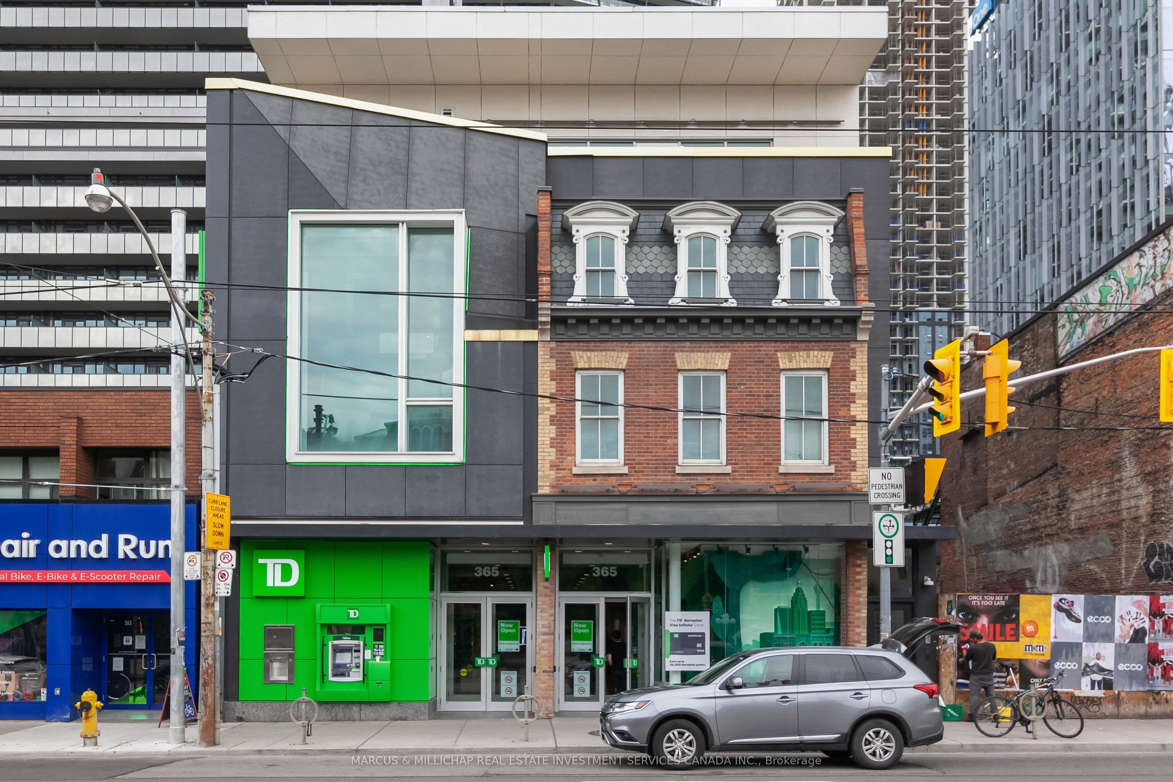 365 Queen Street W, Toronto, ON M5V 2A4