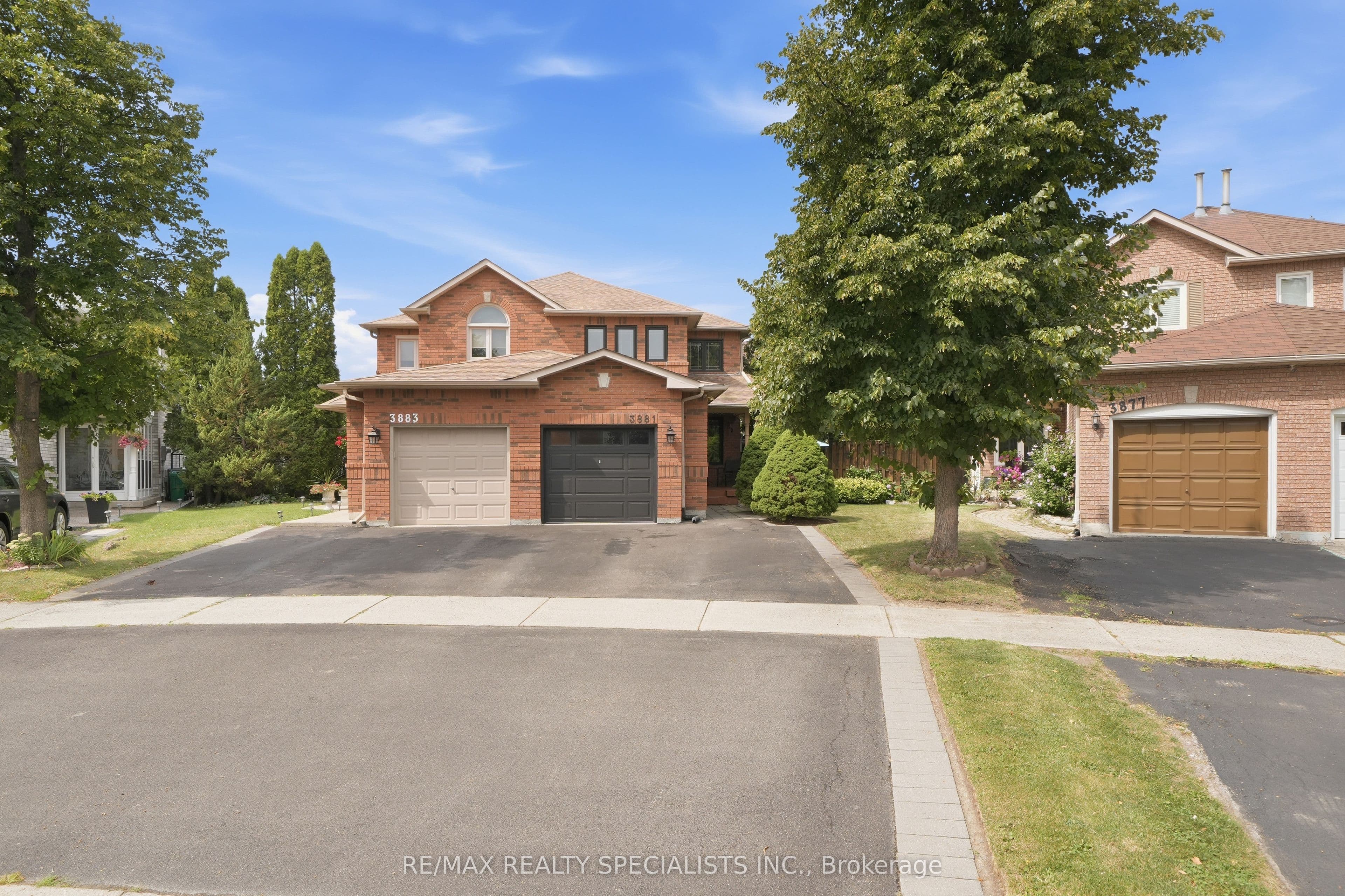 3881 Ponderosa Lane, Mississauga, ON L5N 6W4