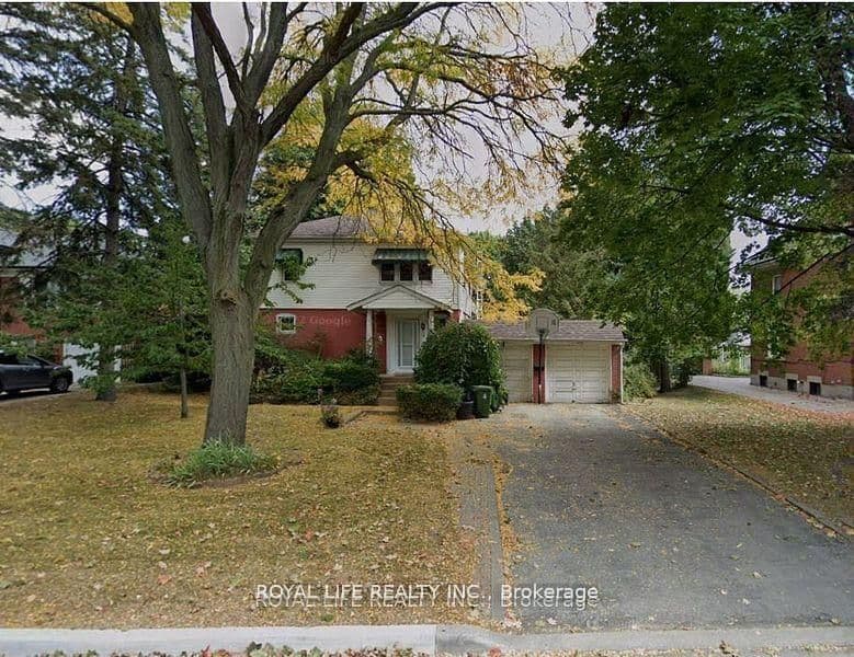 33 Agincourt Drive, Toronto, ON M1S 1M5