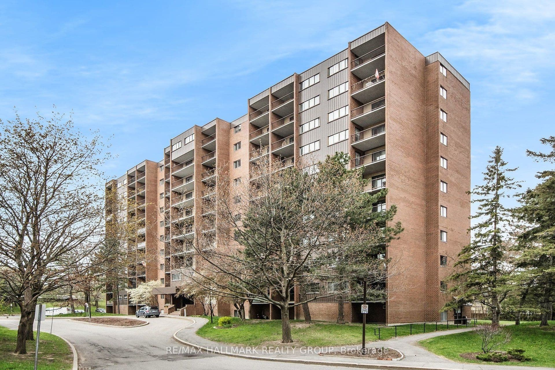 2630 Southvale Crescent 401, Elmvale Acres and Area, ON K1B 4S8