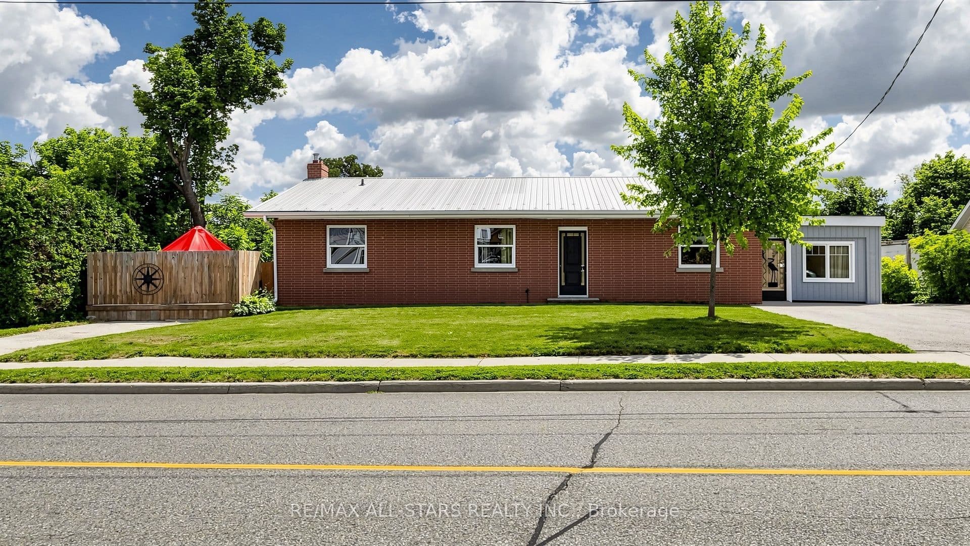 43 Toronto Street N, Uxbridge, ON L9P 1E6