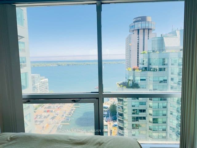 10 Yonge Street 2702, Toronto, ON M5E 1R4
