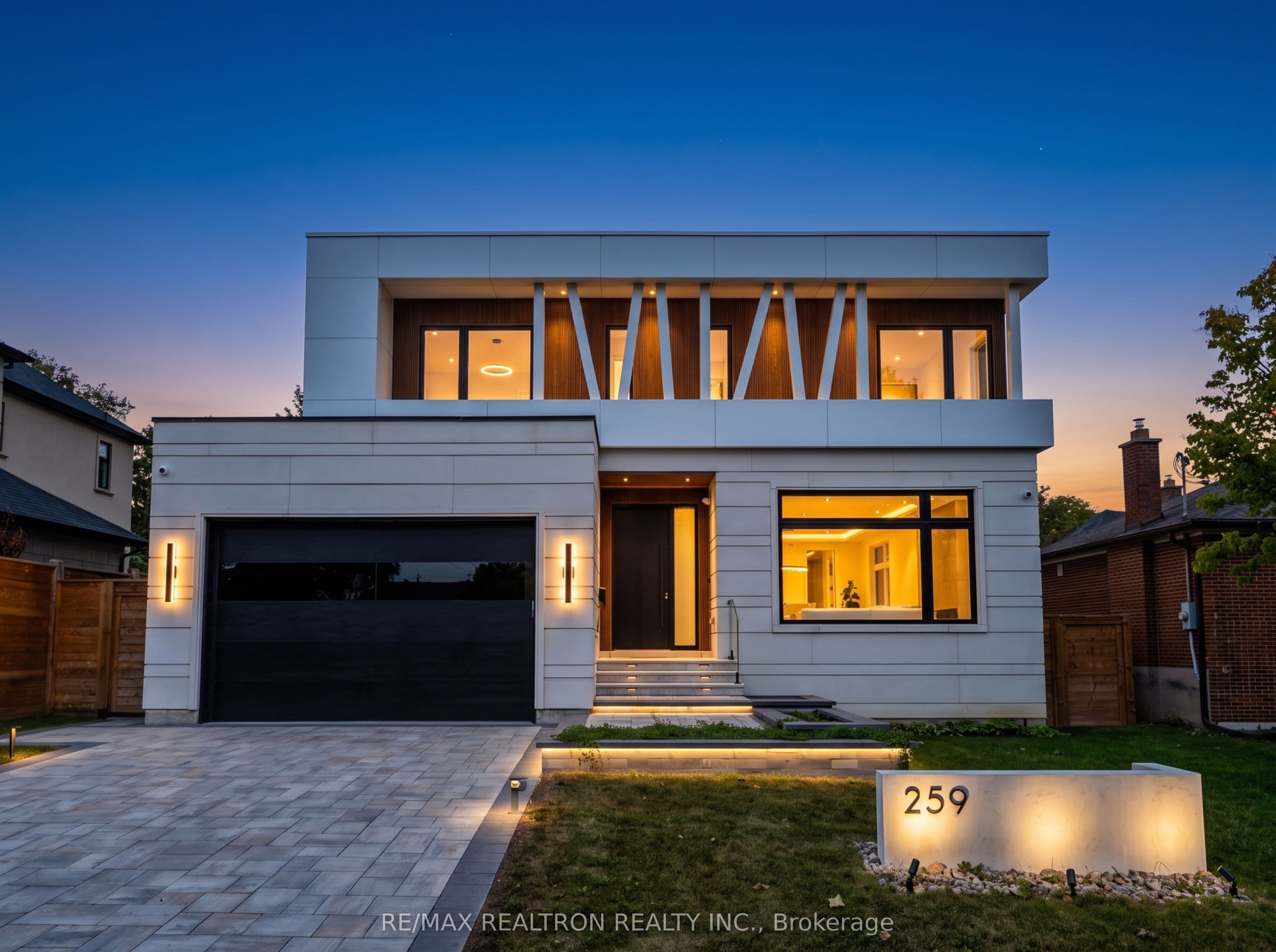 259 Ruggles Avenue, Richmond Hill, ON L4C 1Y8