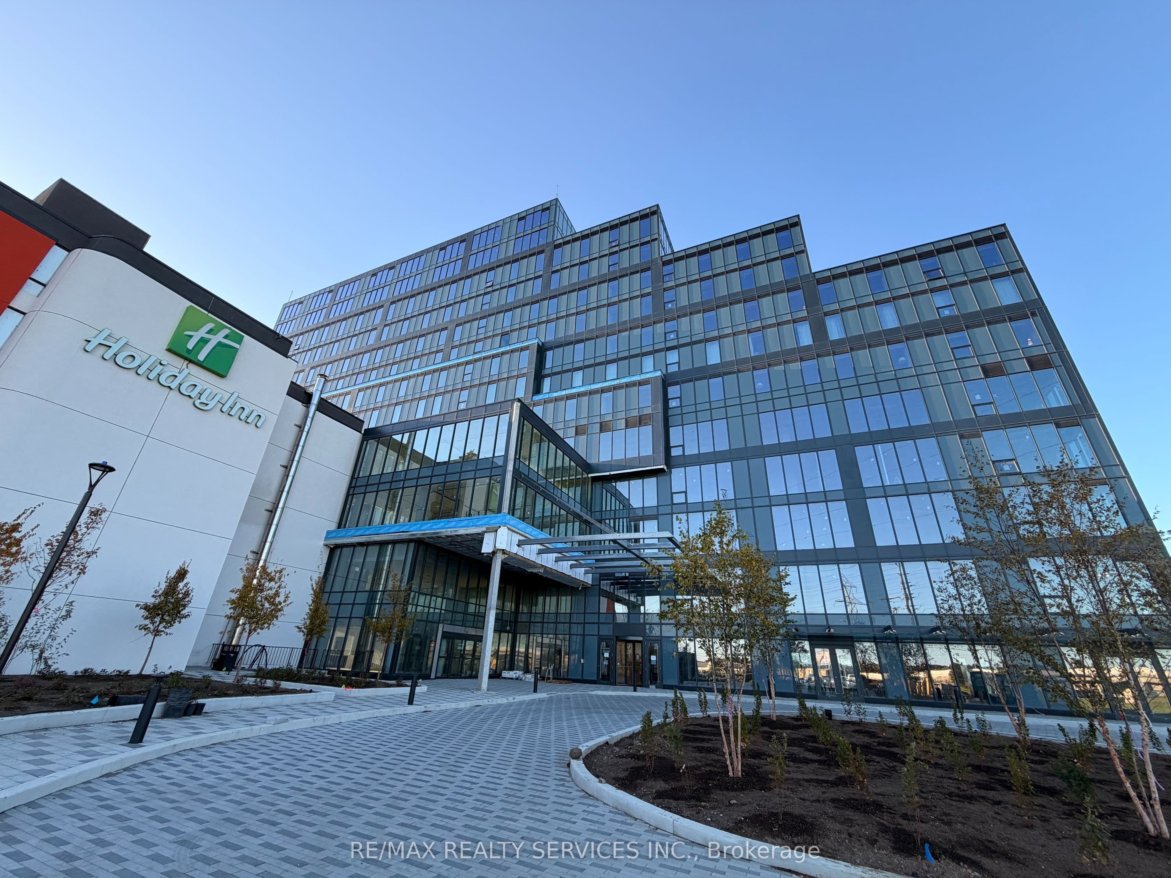 996 Martin Grove Road 321, Toronto, ON M9W 1J1