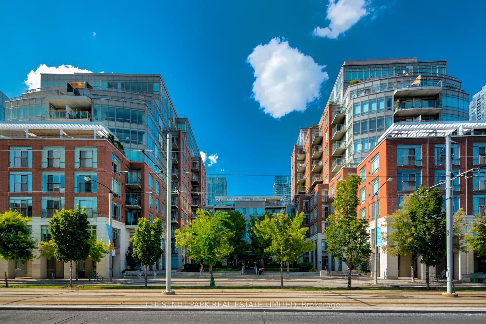 500 Queens Quay 318W, Toronto, ON M5V 3K8