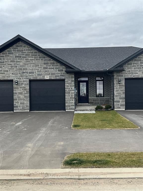 94 Raycroft Drive, Belleville, ON K8N 0R4