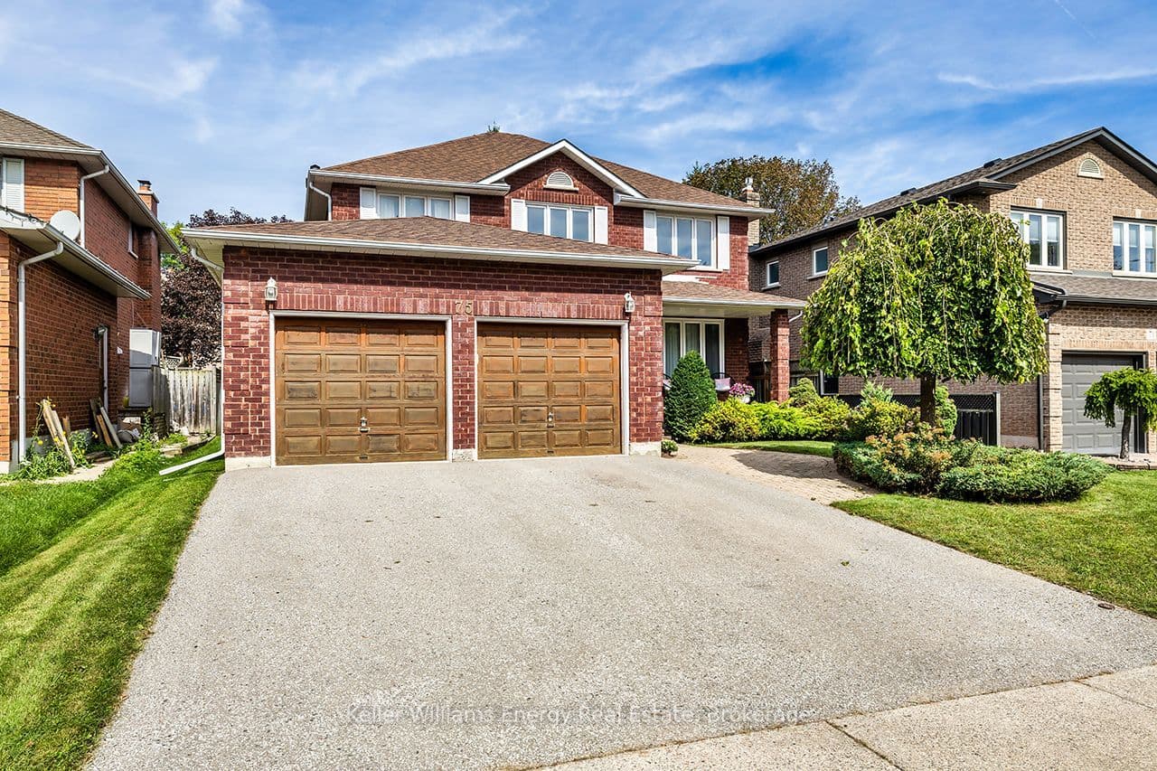 75 Waverly Street N, Oshawa, ON L1J 8G6