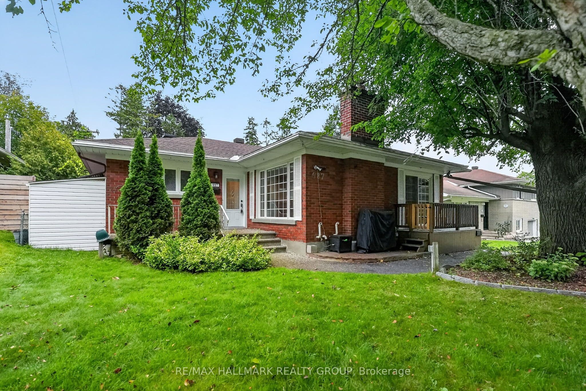 987 Neville Street, Britannia Heights - Queensway Terrace N and Area, ON K2B 5W1