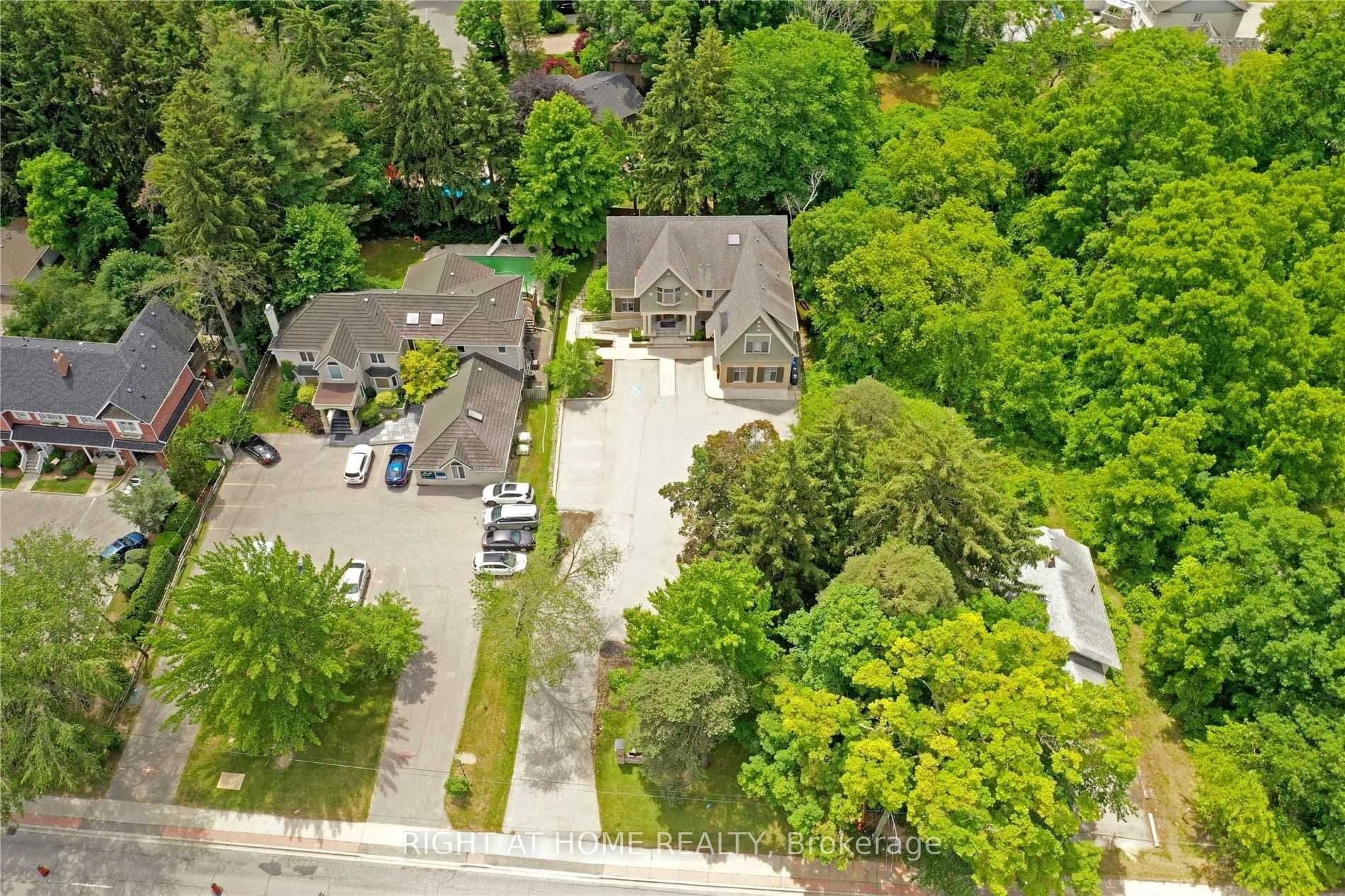 1440 Hurontario Street, Mississauga, ON L5G 3H4