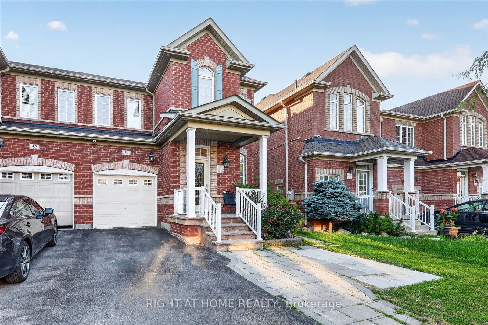 54 Boundbrook Drive Main, Brampton, ON L7A 0L9