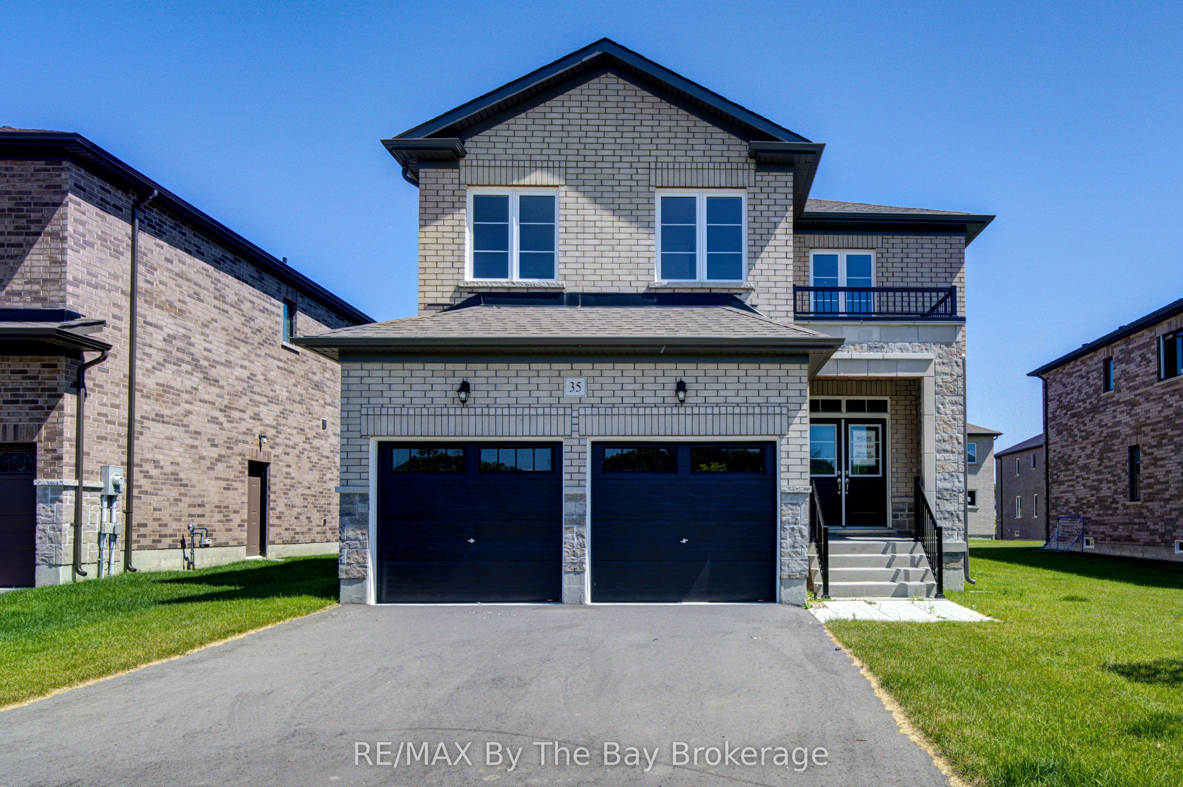 35 Misty Ridge Road, Wasaga Beach, ON L9Z 0R8