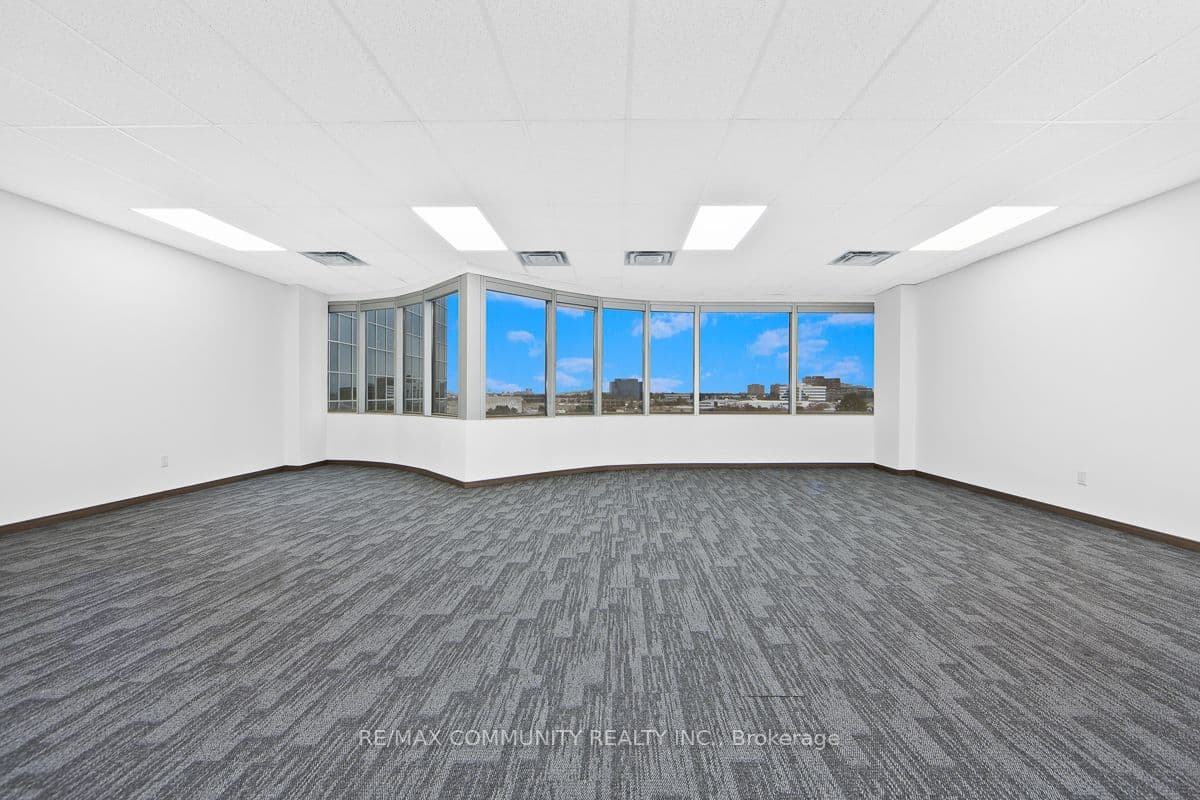 105 Gordon Baker Road 608-609, Toronto, ON M2H 3P8