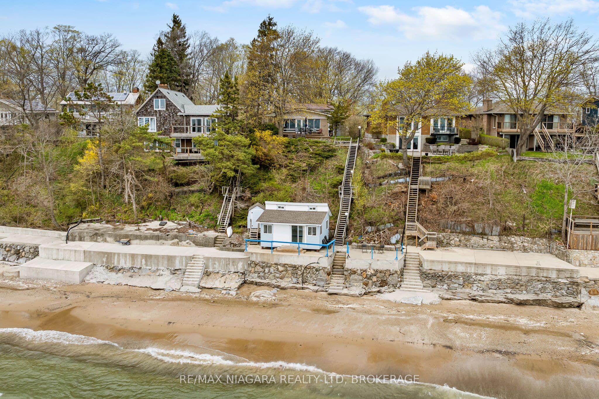 10419 Lakeshore Road, Wainfleet, ON L3K 5V4