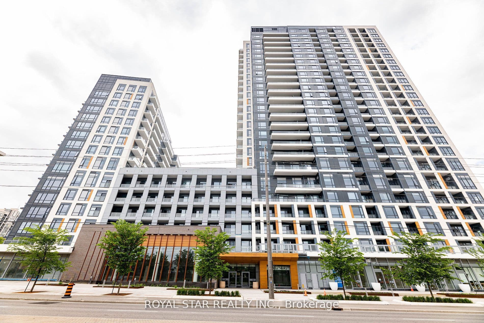 7950 Bathurst Street 1207, Vaughan, ON L4J 0L4