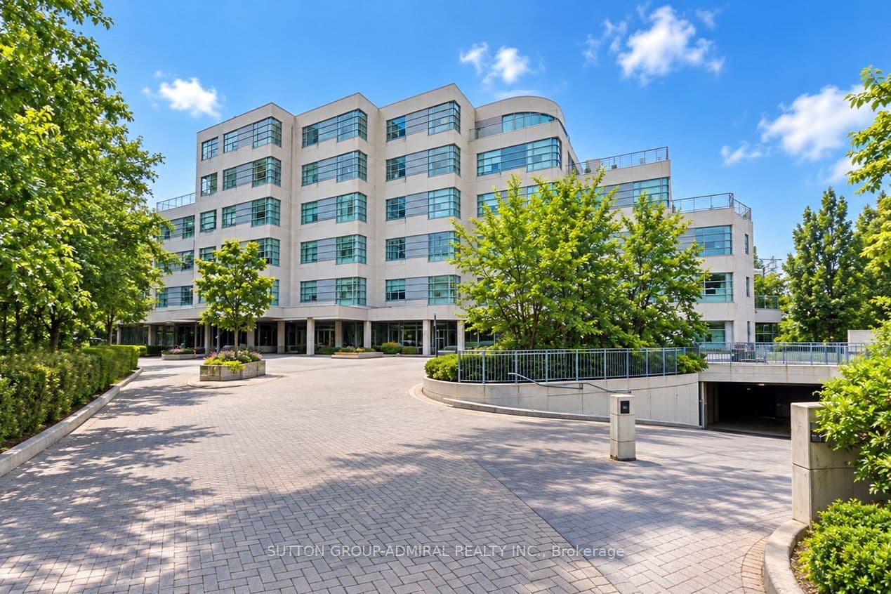 1 Watergarden Way 102, Toronto, ON M2K 2Z7