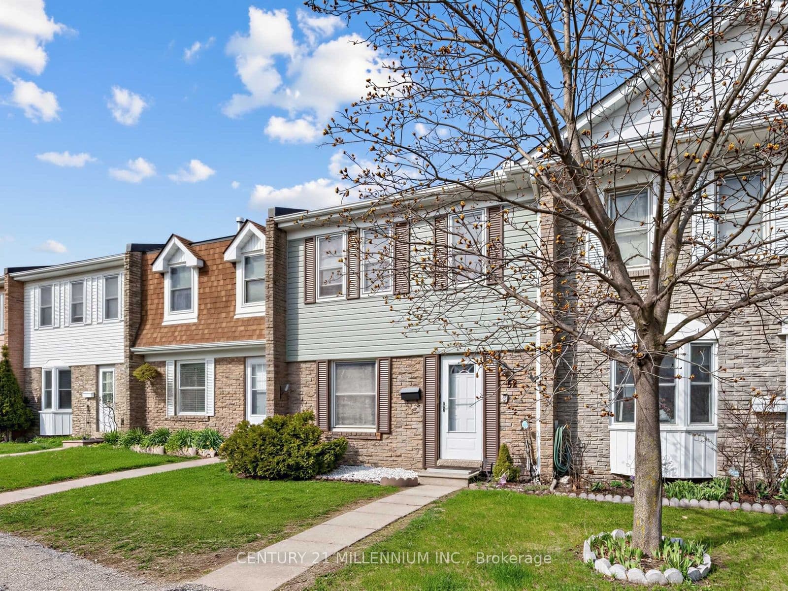 1020 Central Park Drive W 52, Brampton, ON L6S 3L6