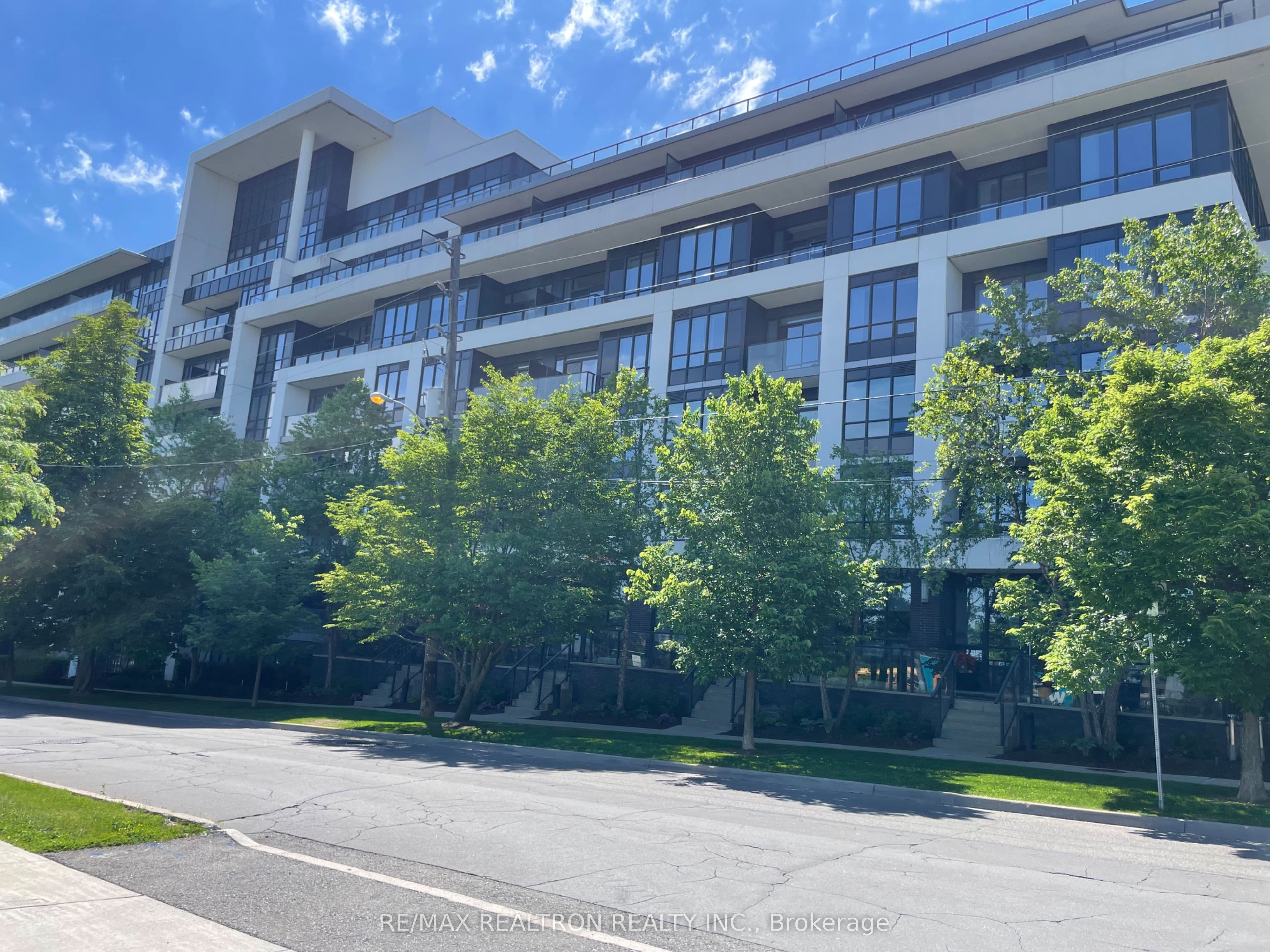 399 Spring Garden Avenue 301, Toronto, ON M2N 3H6