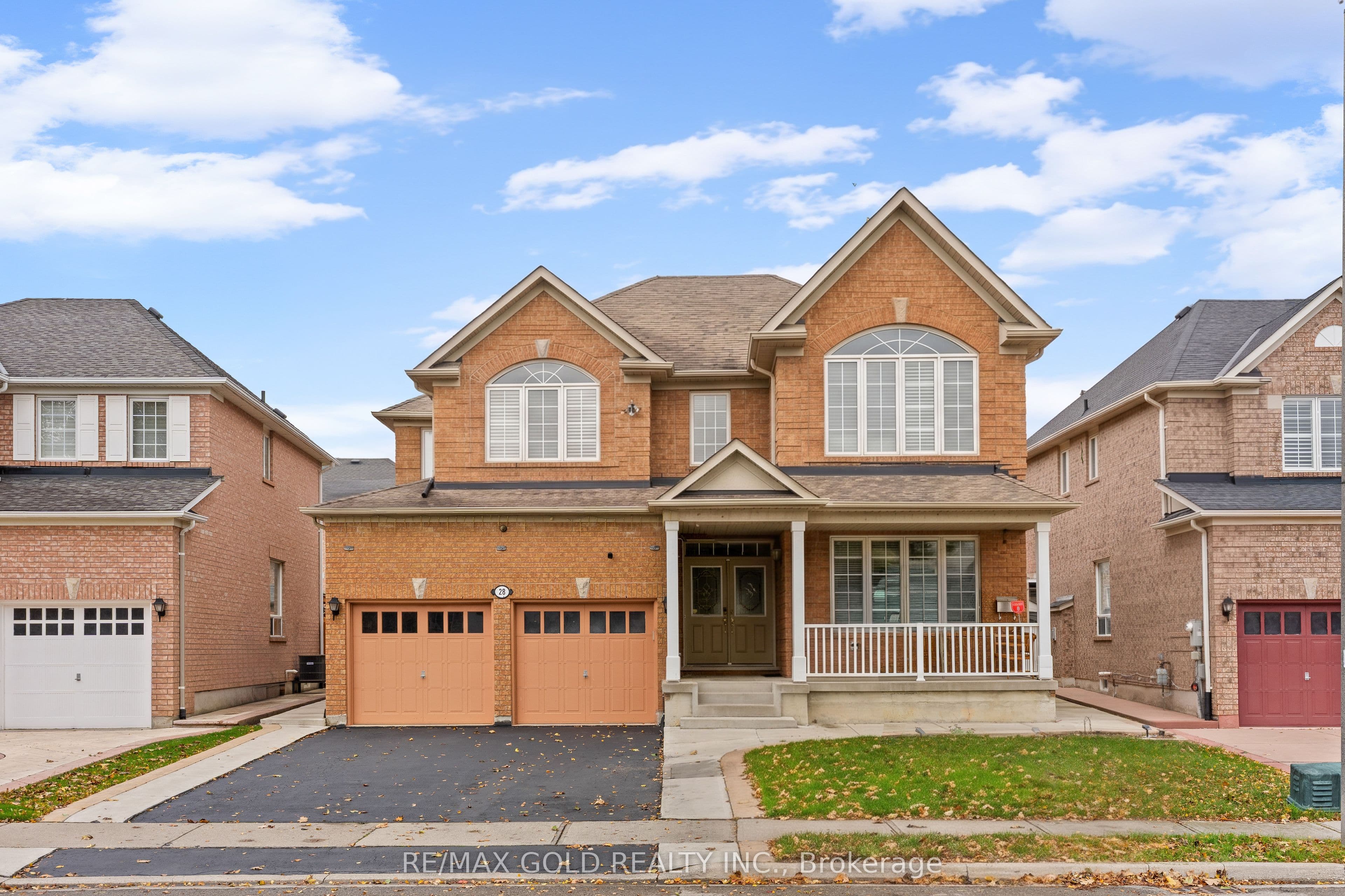 28 Latania Boulevard, Brampton, ON L6P 1S9