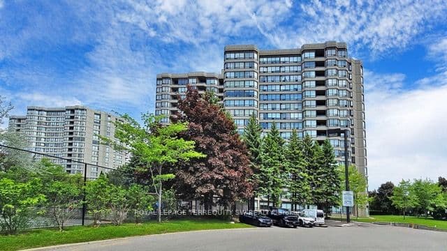 7440 Bathurst Street 512, Vaughan, ON L4J 7K8