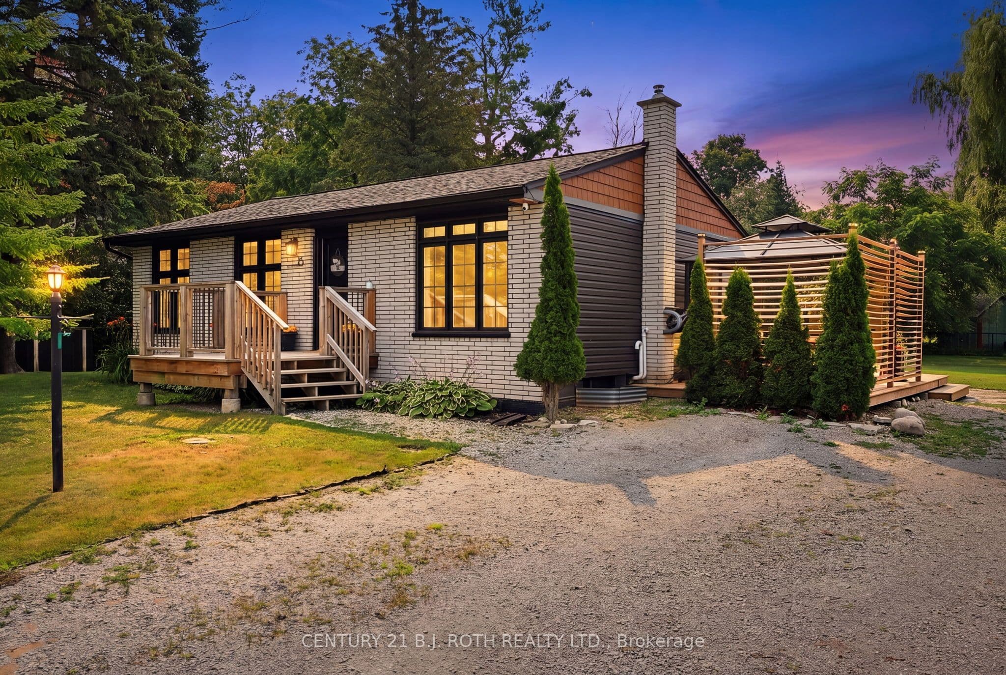 25 Glengrove Avenue, Oro-Medonte, ON L3V 0J9