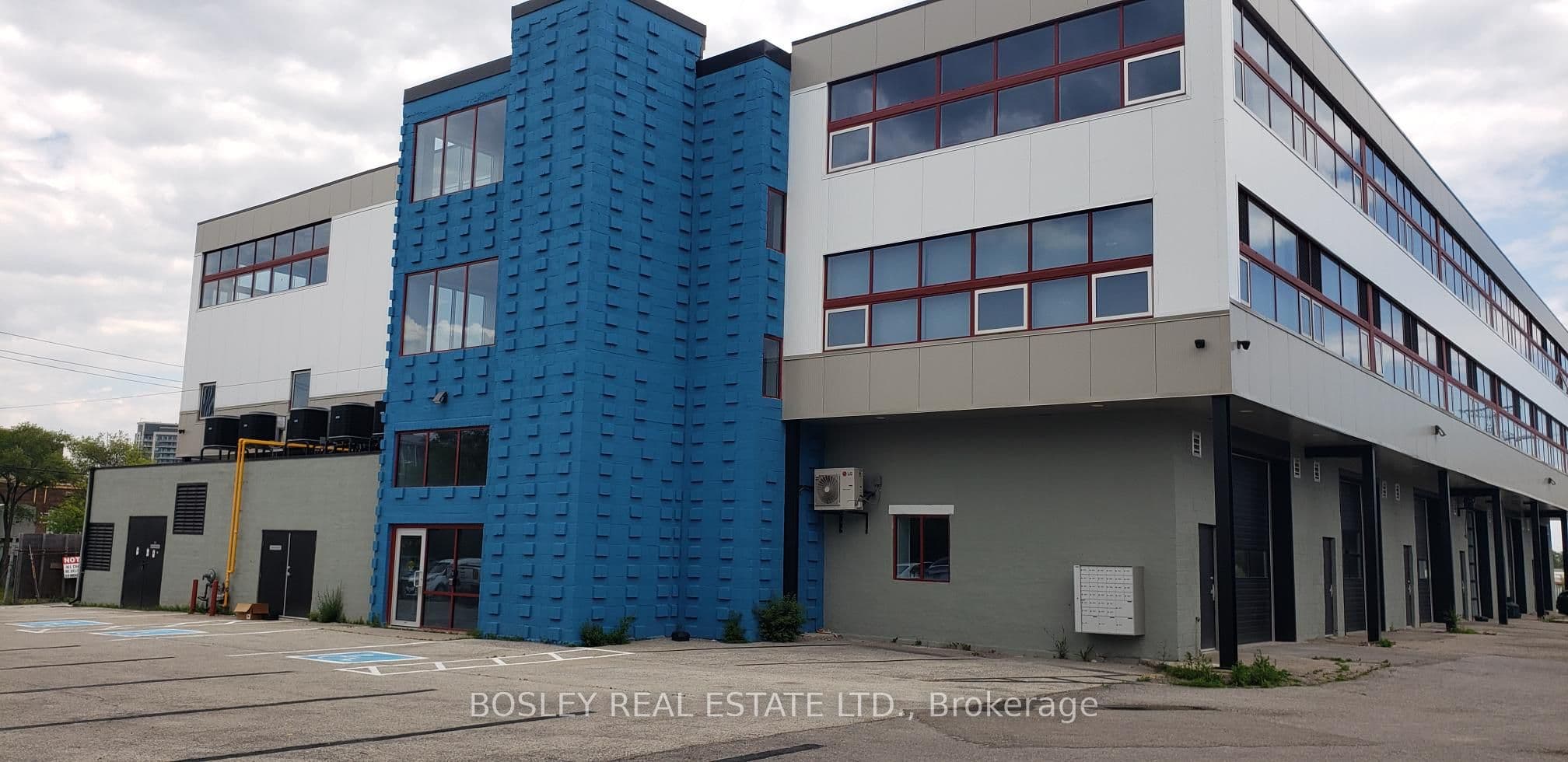 45 Industrial Street 314, Toronto, ON M4G 1Z2