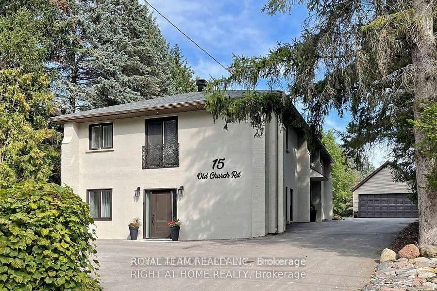 15 Old Church Road, King, ON L7B 1K4