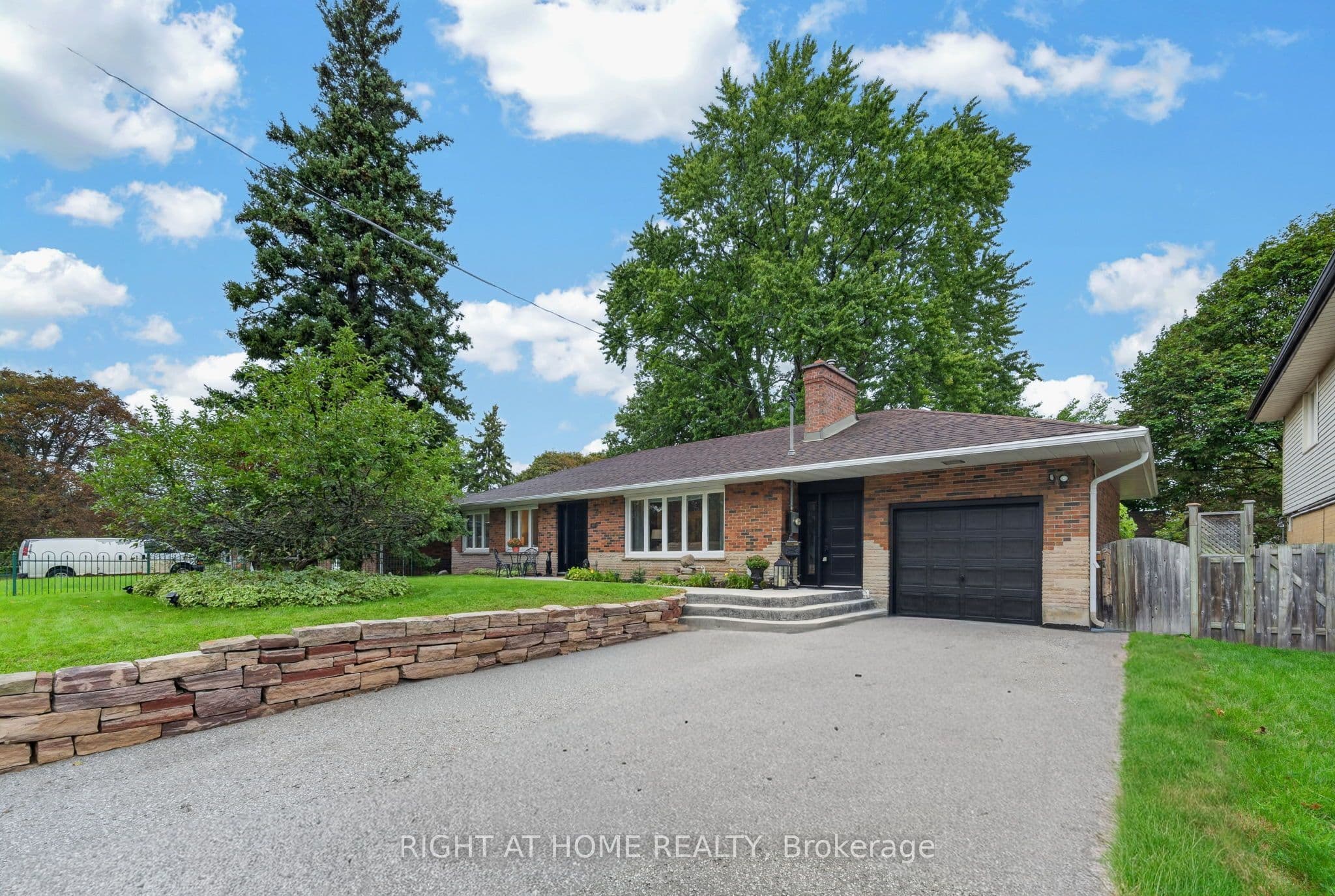 937 Chevrolet Street, Oshawa, ON L1G 4H7