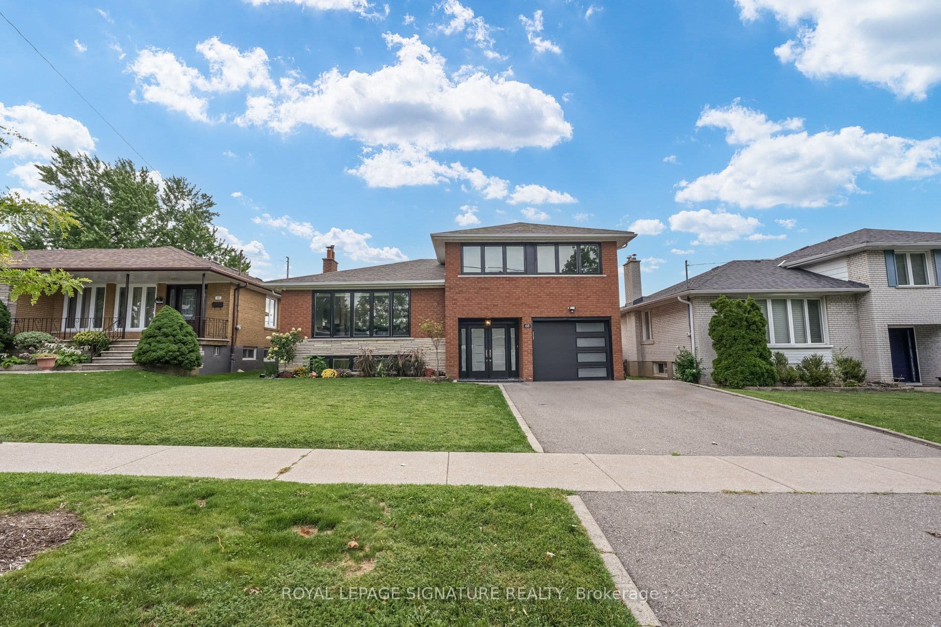 68 Stapleton Drive, Toronto, ON M9R 2Z9