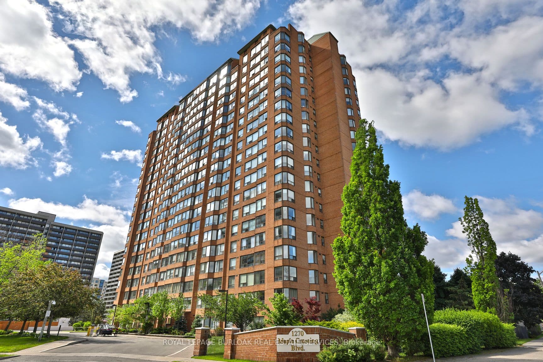 1270 Maple Crossing Boulevard 509, Burlington, ON L7S 2J3