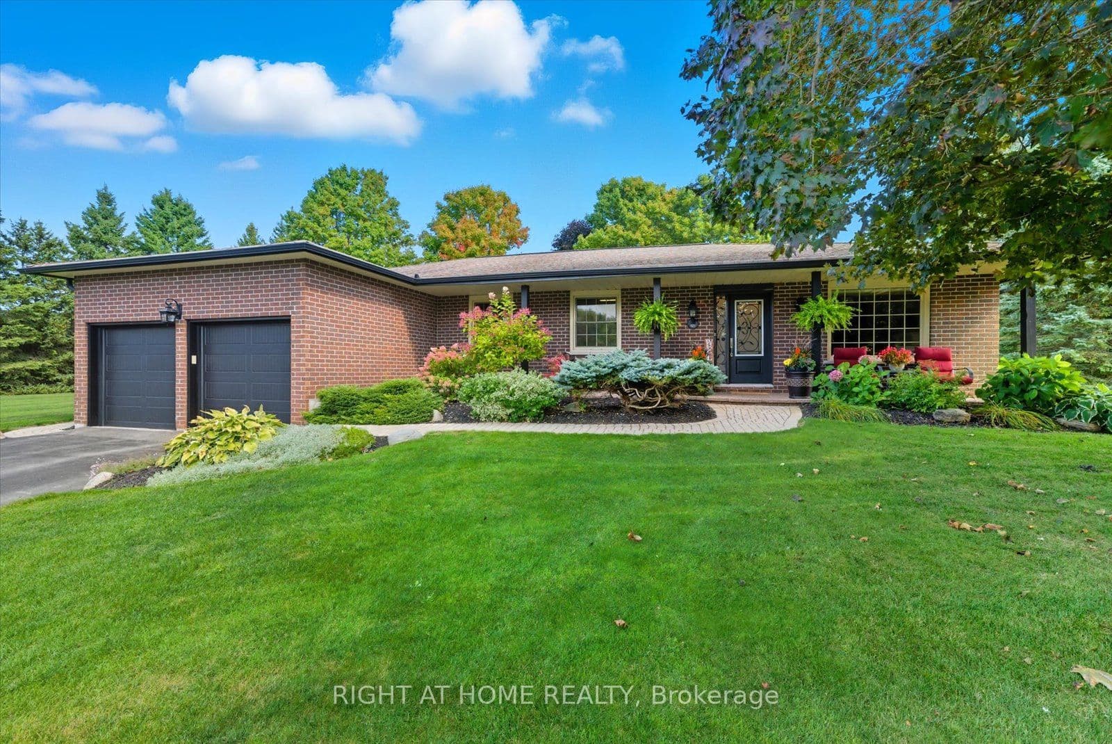 620 Alma Street, Scugog, ON L9L 1C5