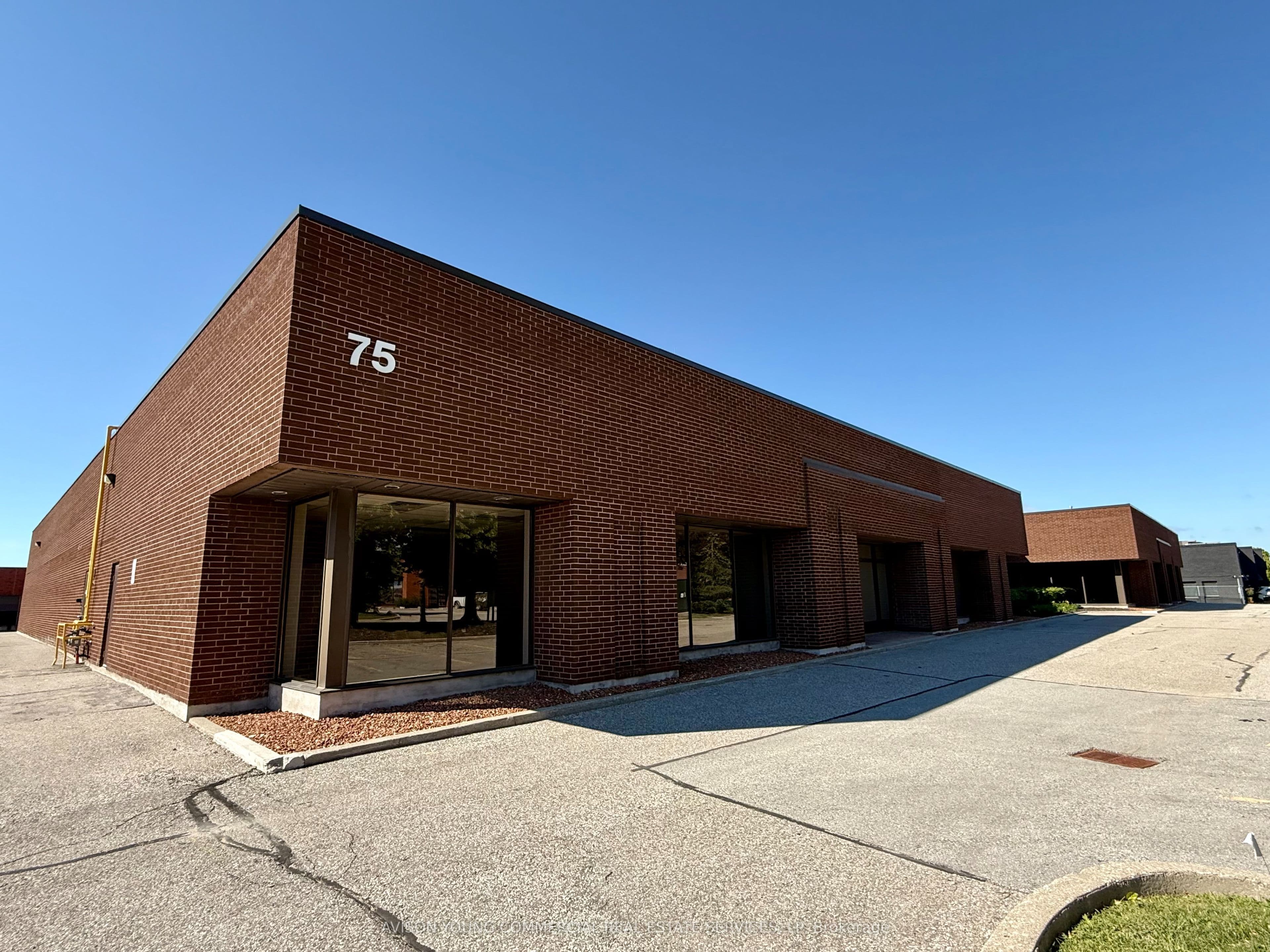 75 Haist Avenue 2, Vaughan, ON L4L 5V5