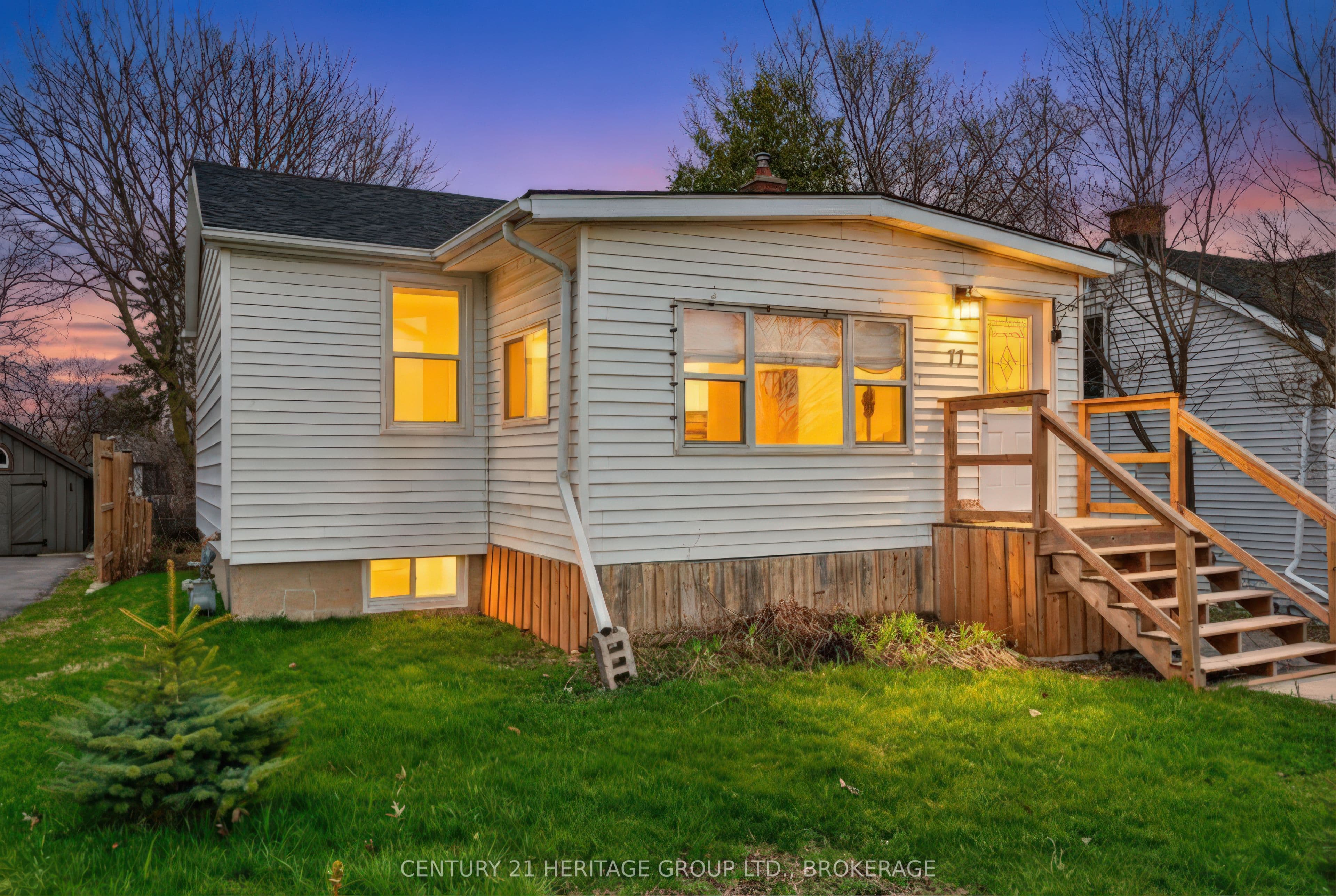 77 Portsmouth Avenue, Kingston, ON K7M 1V4
