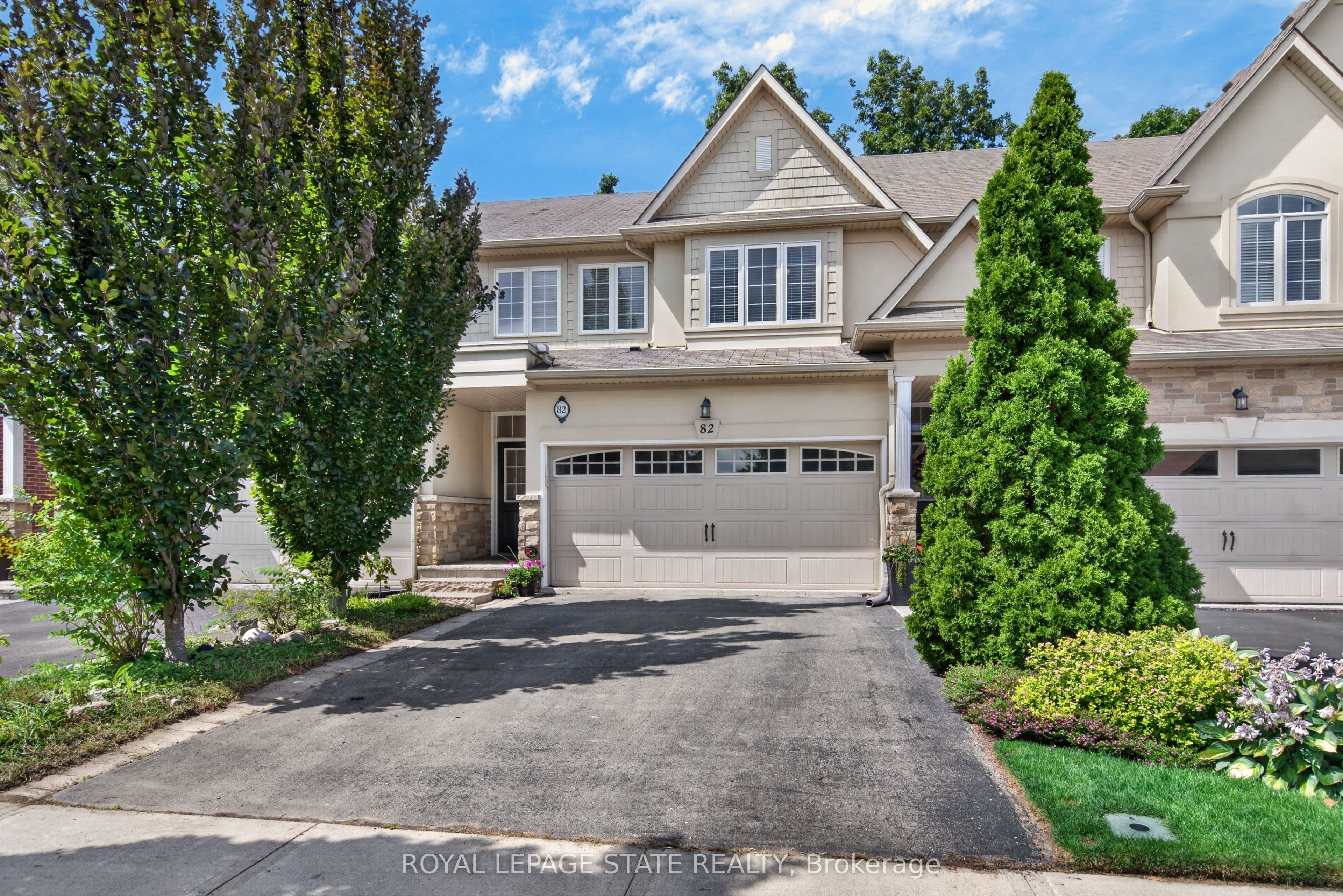 82 Maplevale Drive, Hamilton, ON L9G 0C5