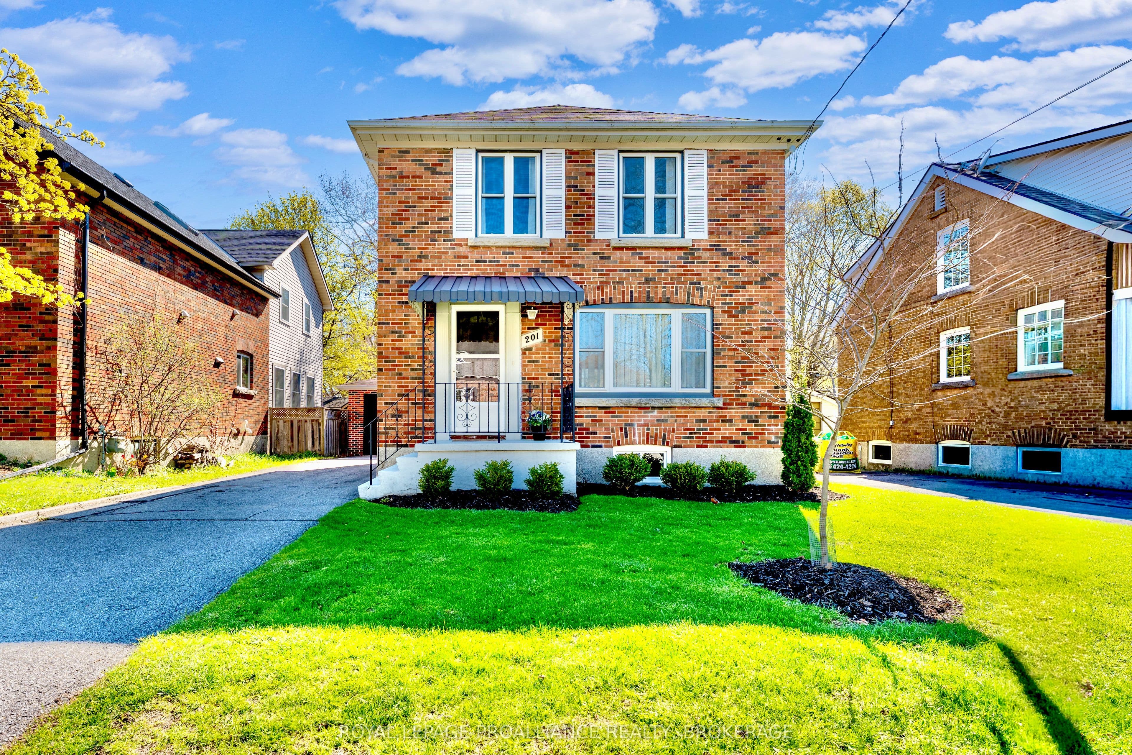 201 Willingdon Avenue, Kingston, ON K7L 4H9