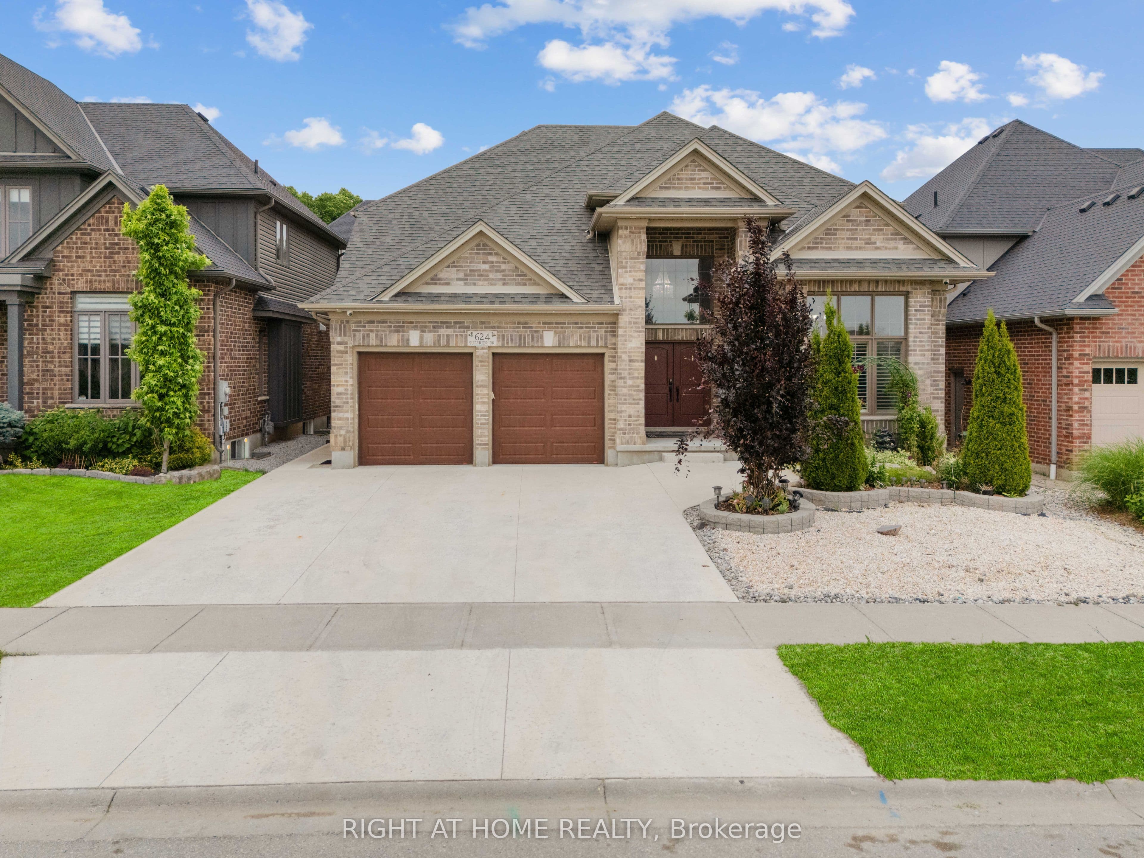 624 Superior Drive, London North, ON N5X 0M2
