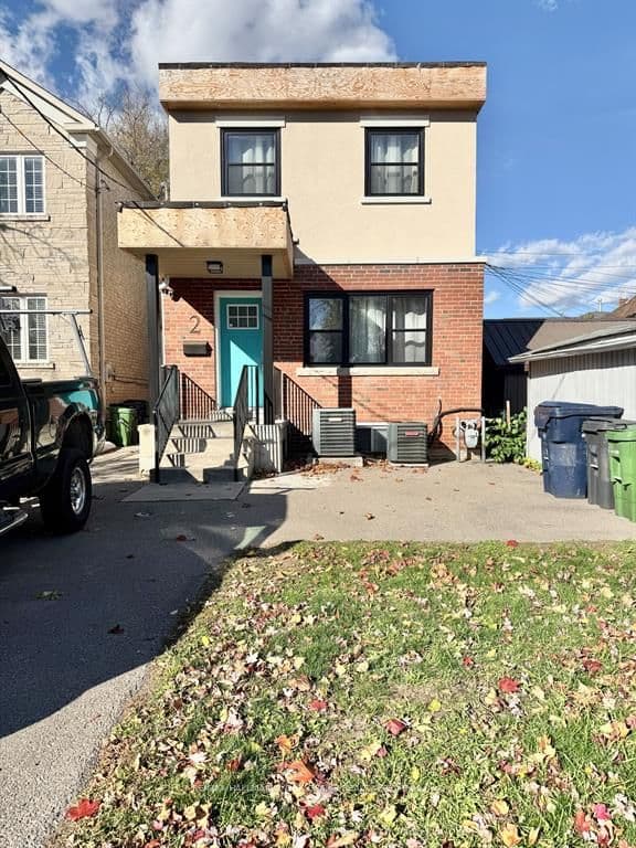 2 Coates Avenue lower, Toronto, ON M6C 1K7
