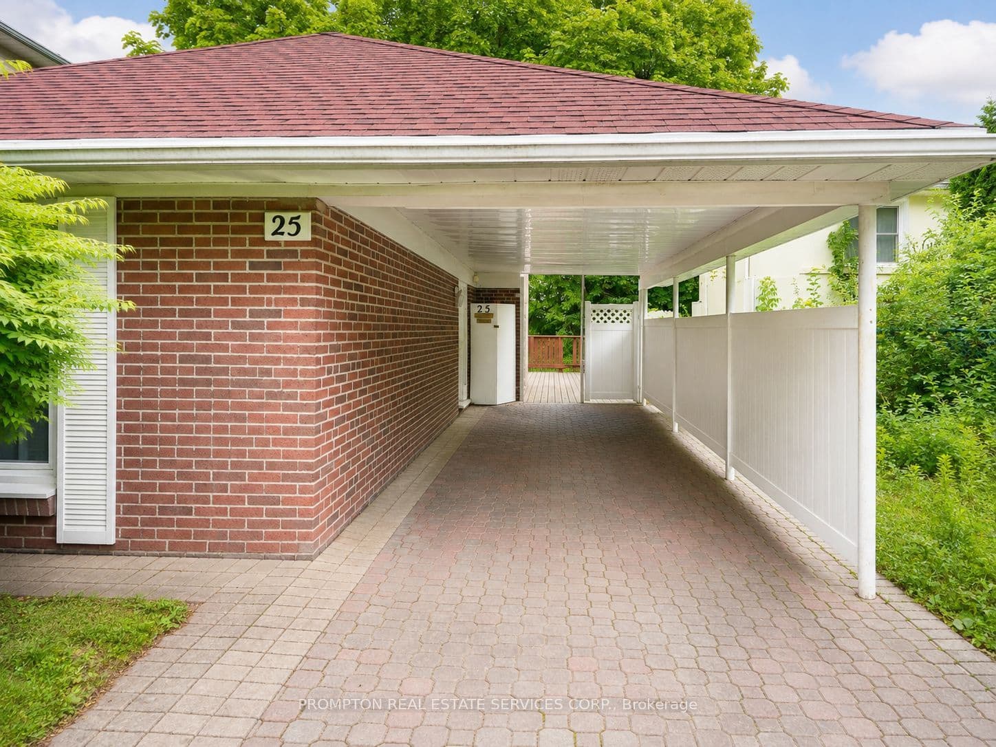 25 Lehar Crescent, Toronto, ON M2H 1J4