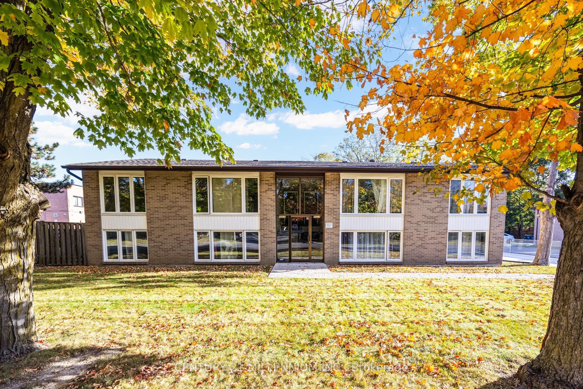 58 Isabella Street A, Brampton, ON L6X 1R1