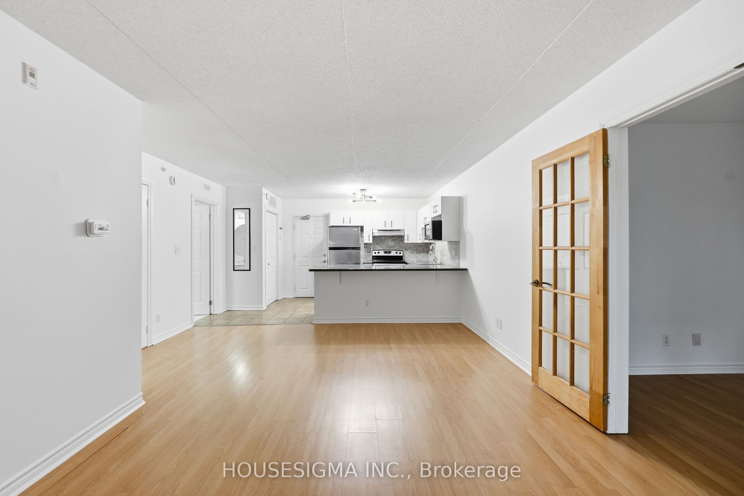 4025 Kilmer Drive 203, Burlington, ON L7M 4M5