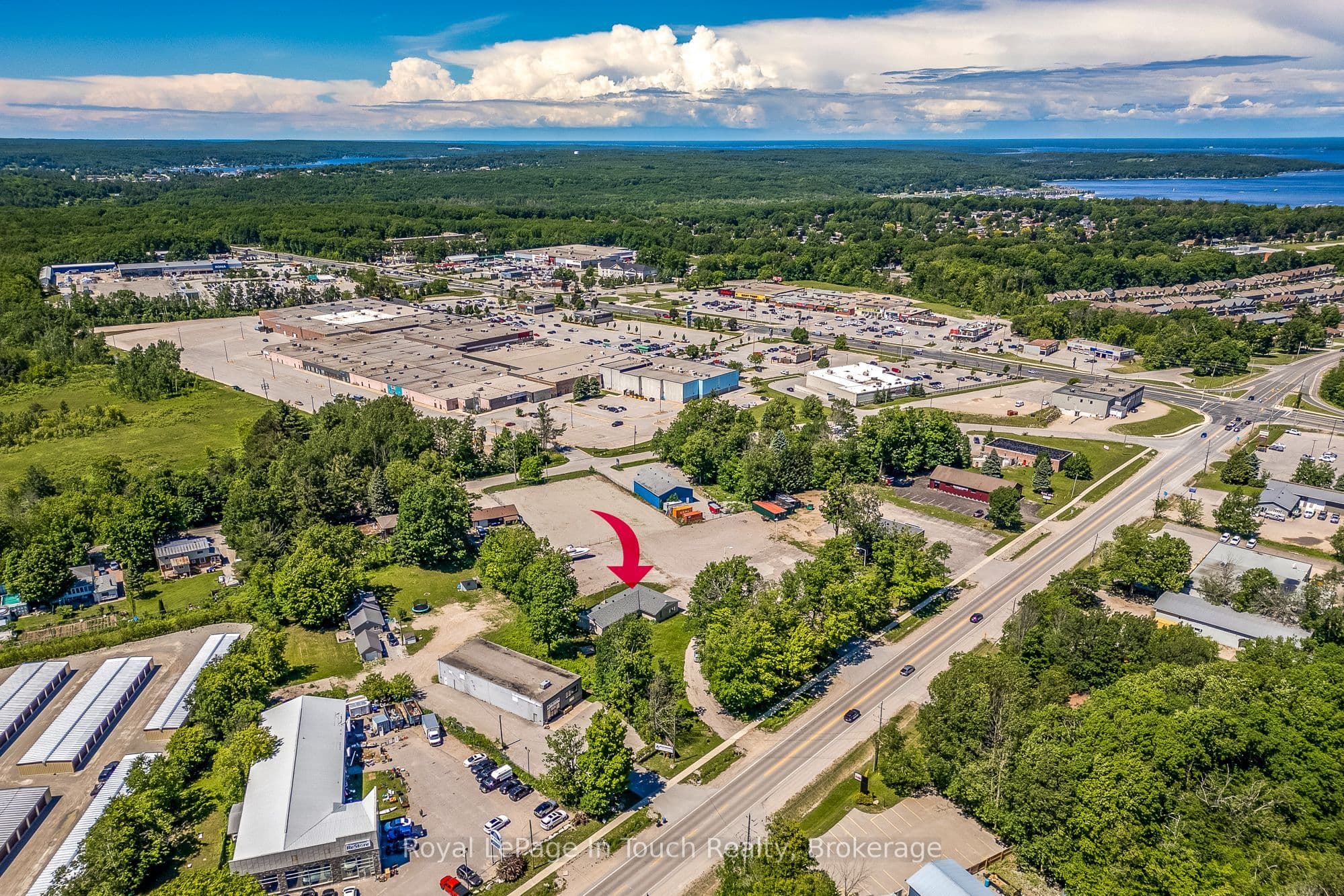740 Balm Beach Road E, Midland, ON L4R 4K4