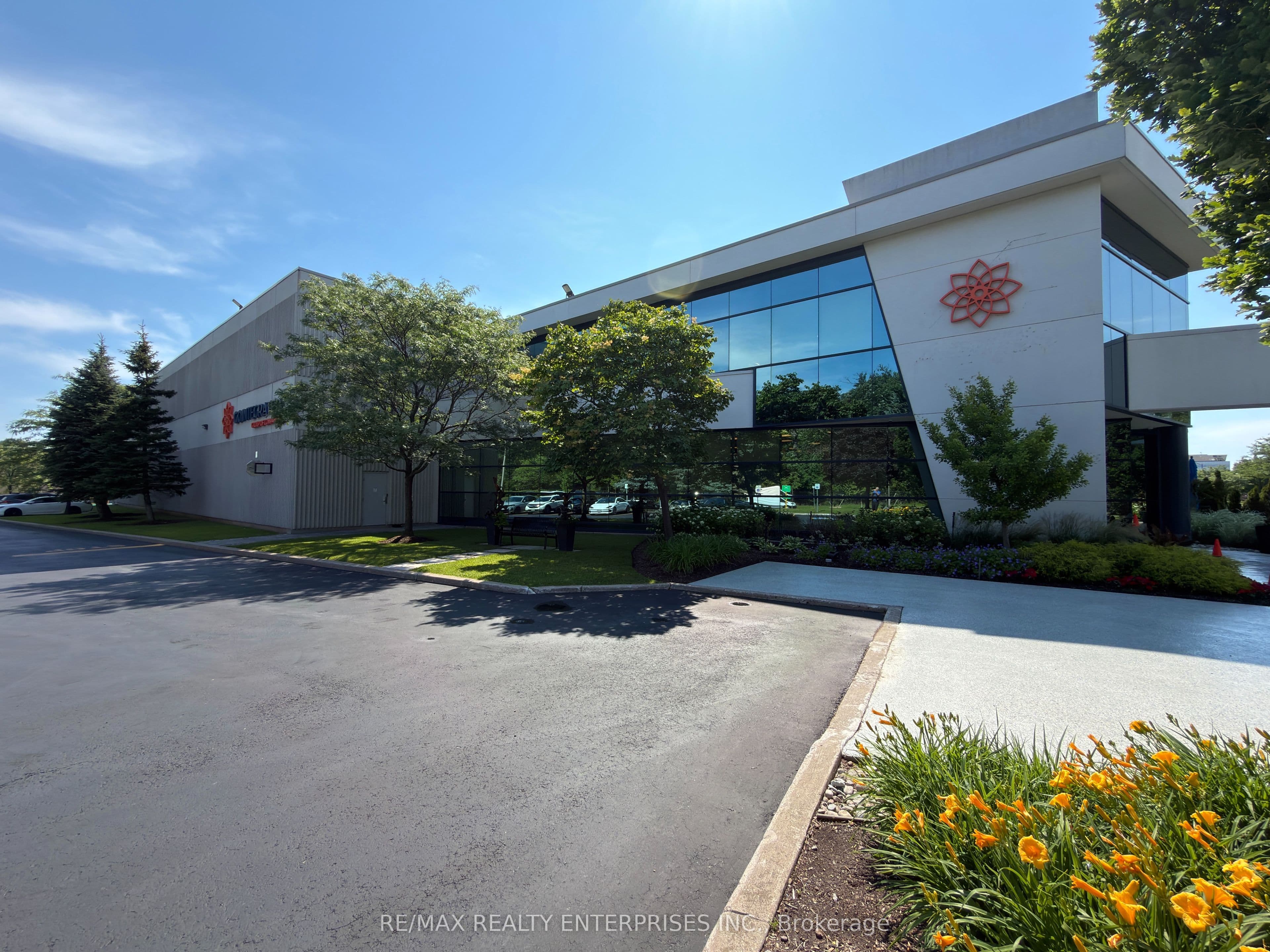 2770 Plymouth Drive, Oakville, ON L6H 6Y4