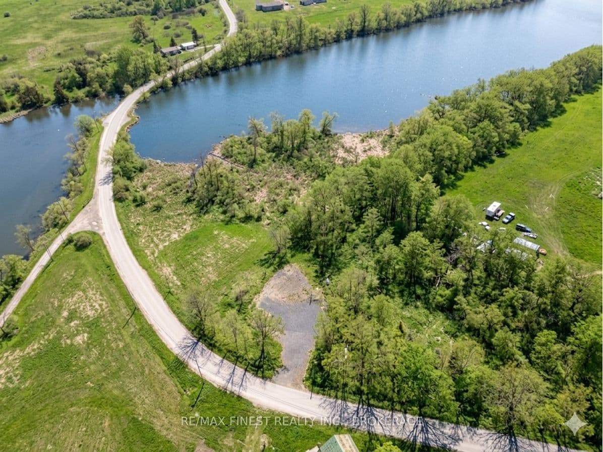 2539 Isle of Man Road, Kingston, ON K7L 4V3
