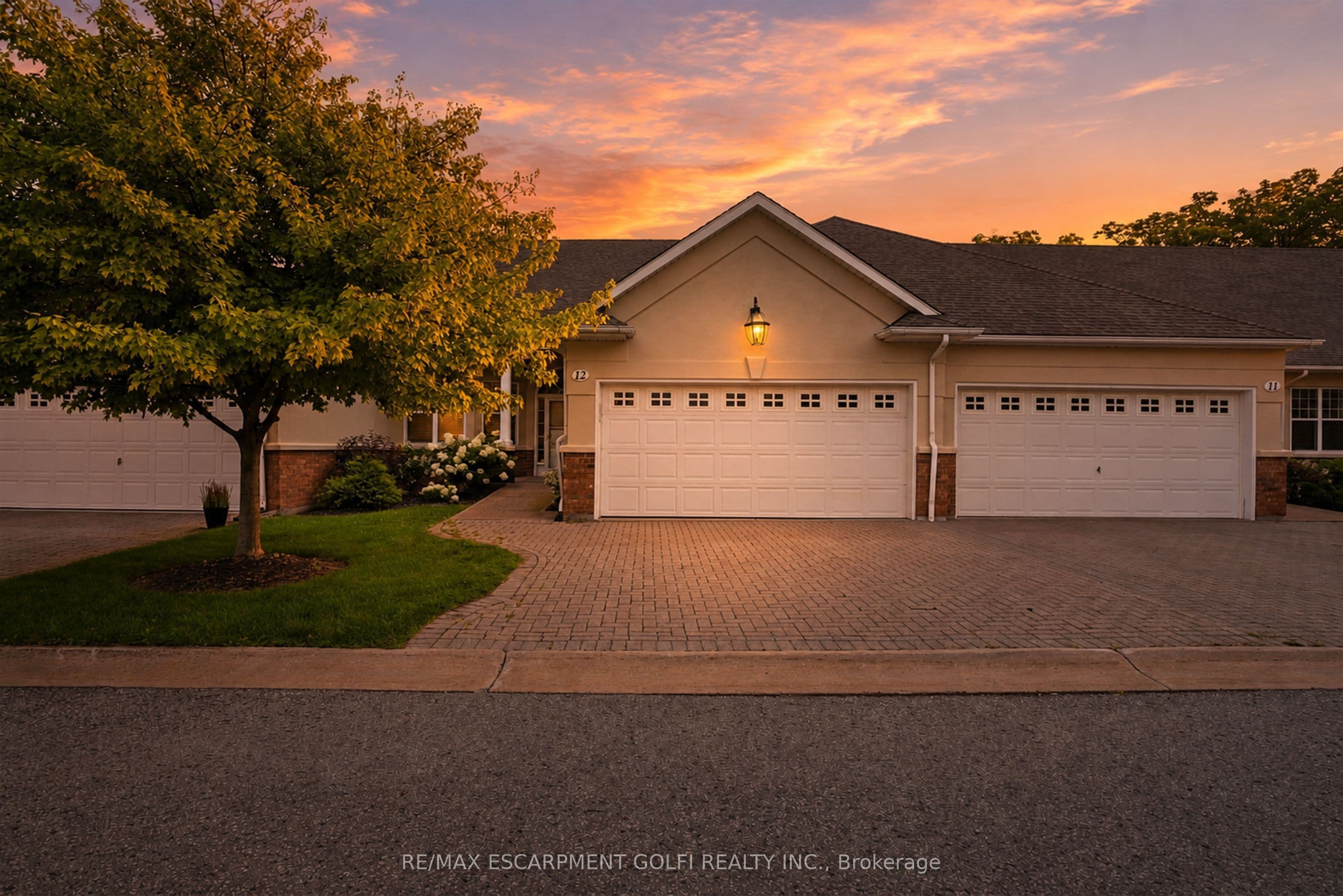 58 Glendale Avenue 12, St. Catharines, ON L2T 2J3