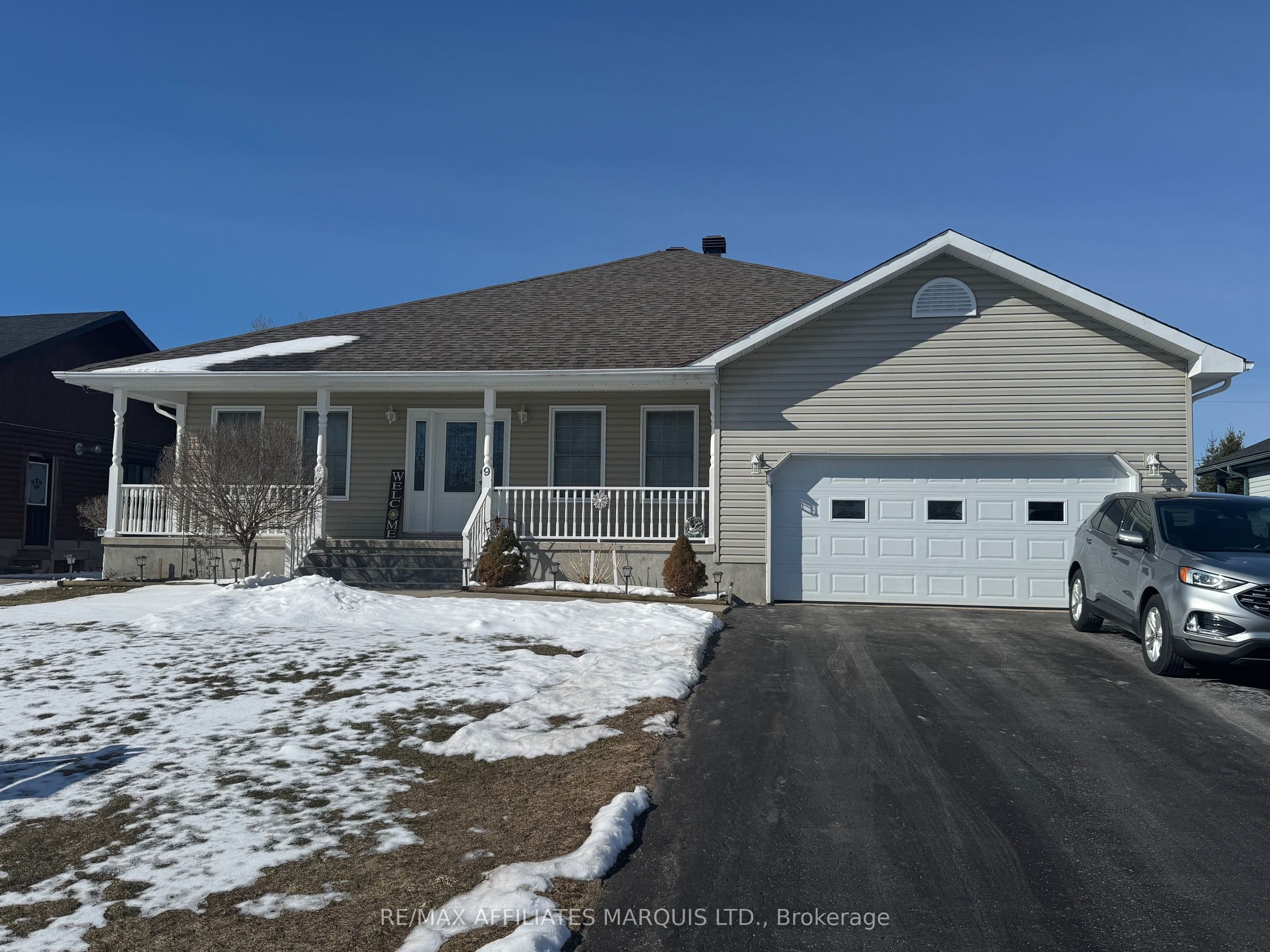 9 Grove Street, South Dundas, ON K0E 1K0