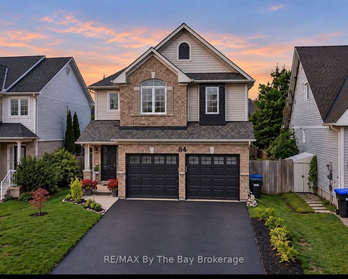 84 Wesley Avenue, Wasaga Beach, ON L9Z 0B9